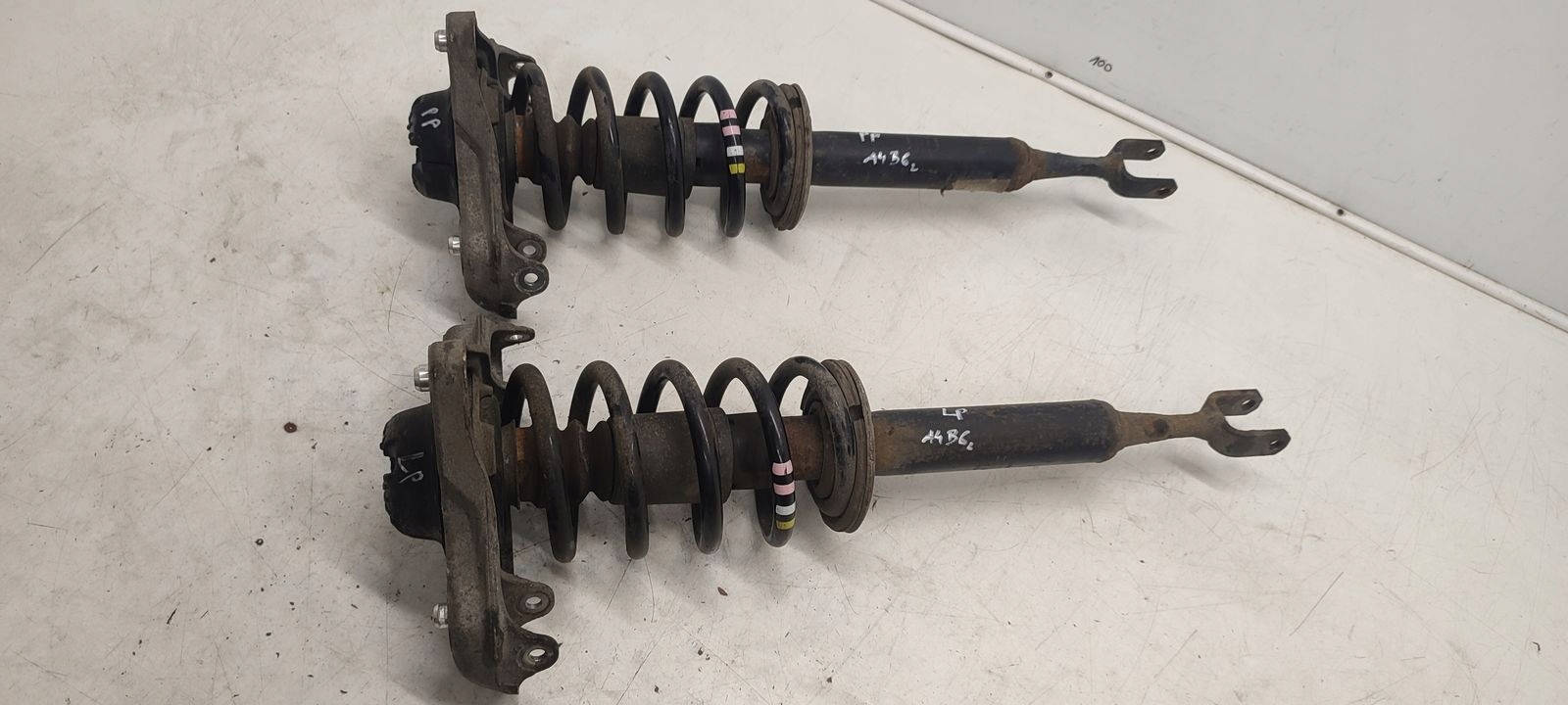 shock absorber spring front sususpension Audi A4 B6 sedan 2,0 FSI