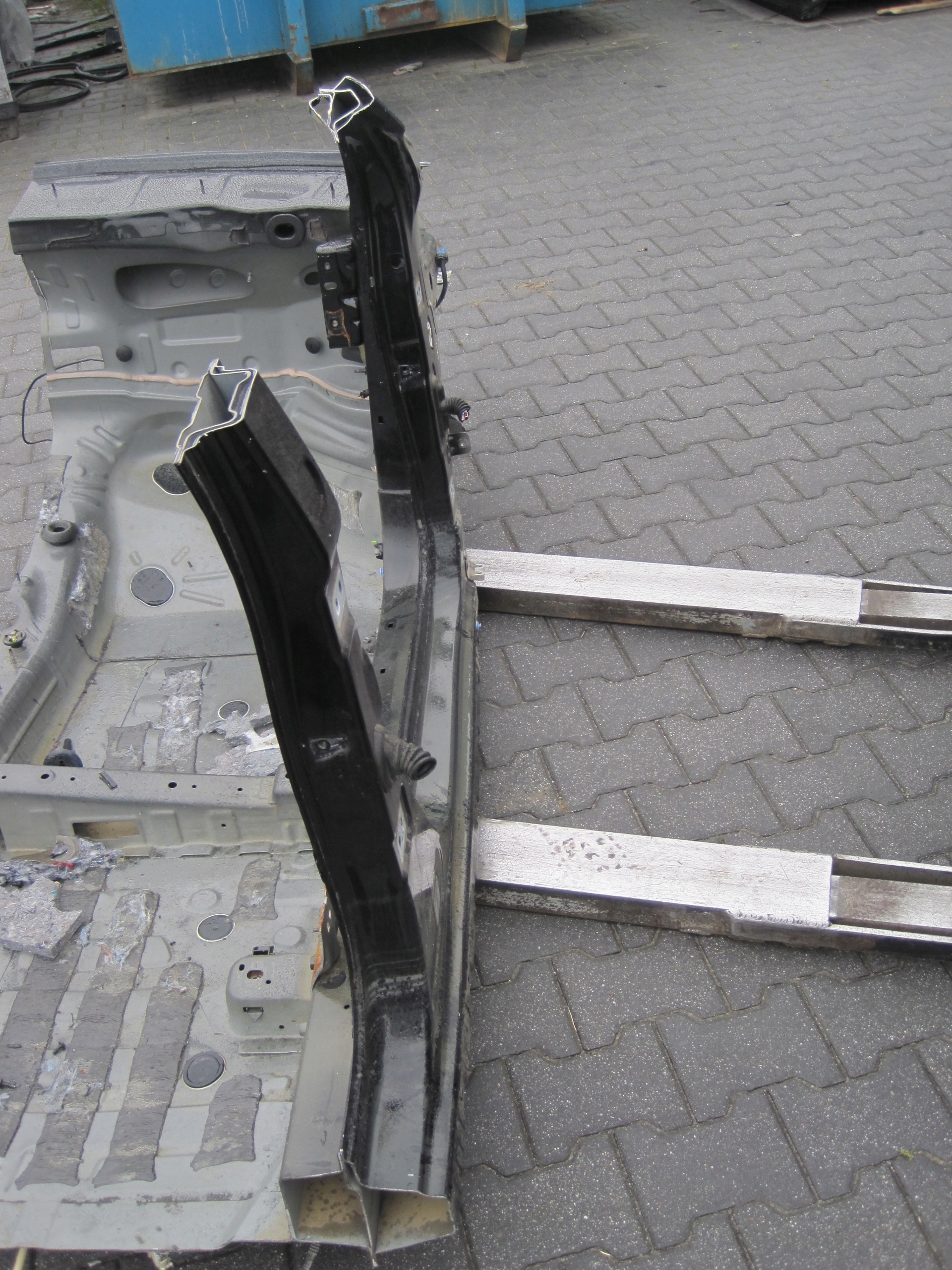 Quarto LONGHERONE Destro Anteriore PEUGEOT 2008 e