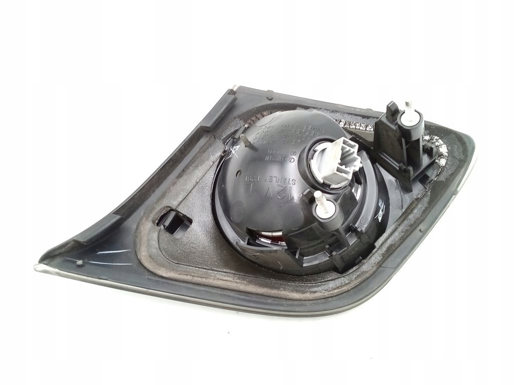 Mazda 3 BK HB hatchback light left rear part rear to the bonnet