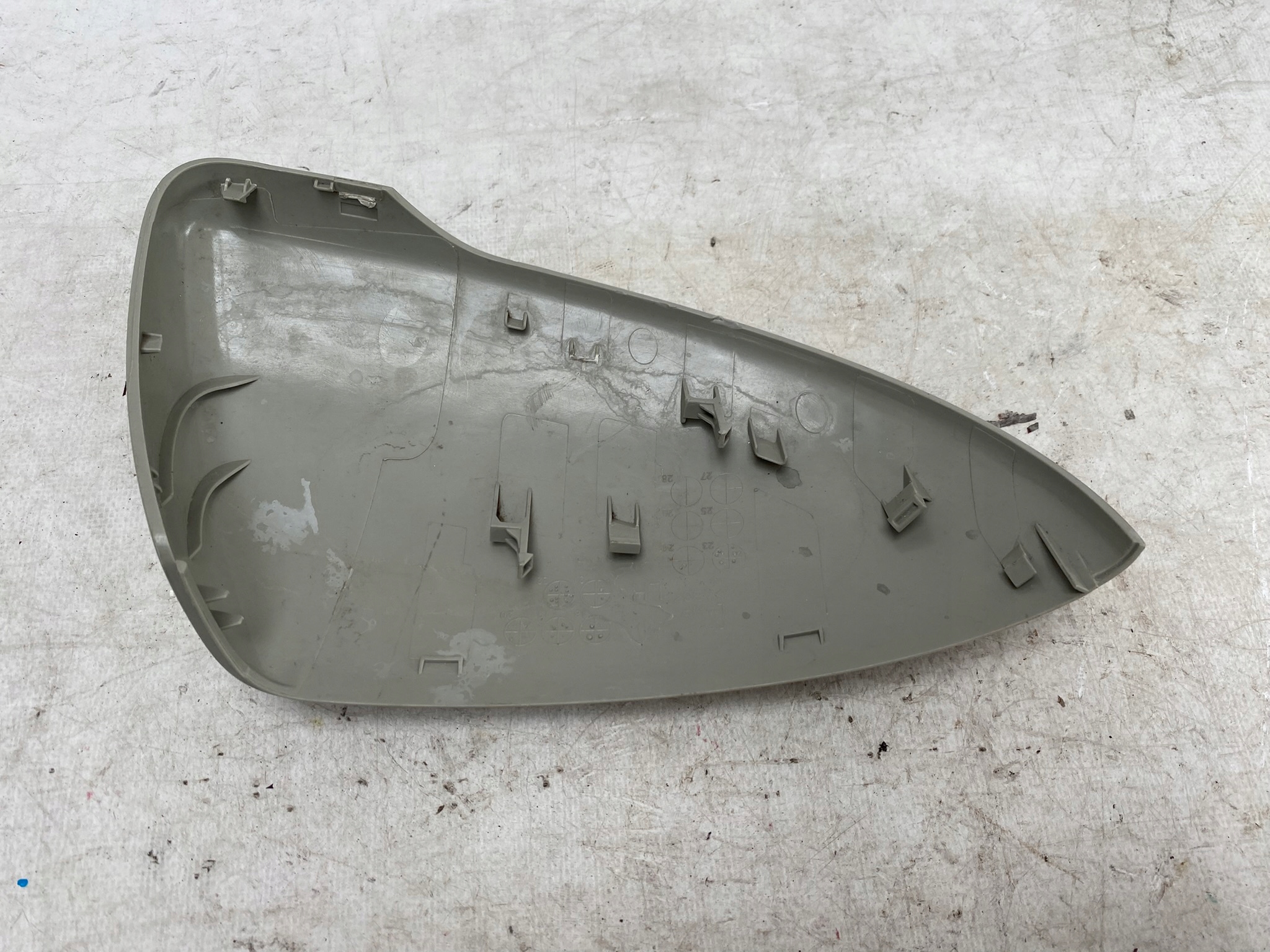 KIA XCEED CEED III 18- cover mirrors left 10G181000