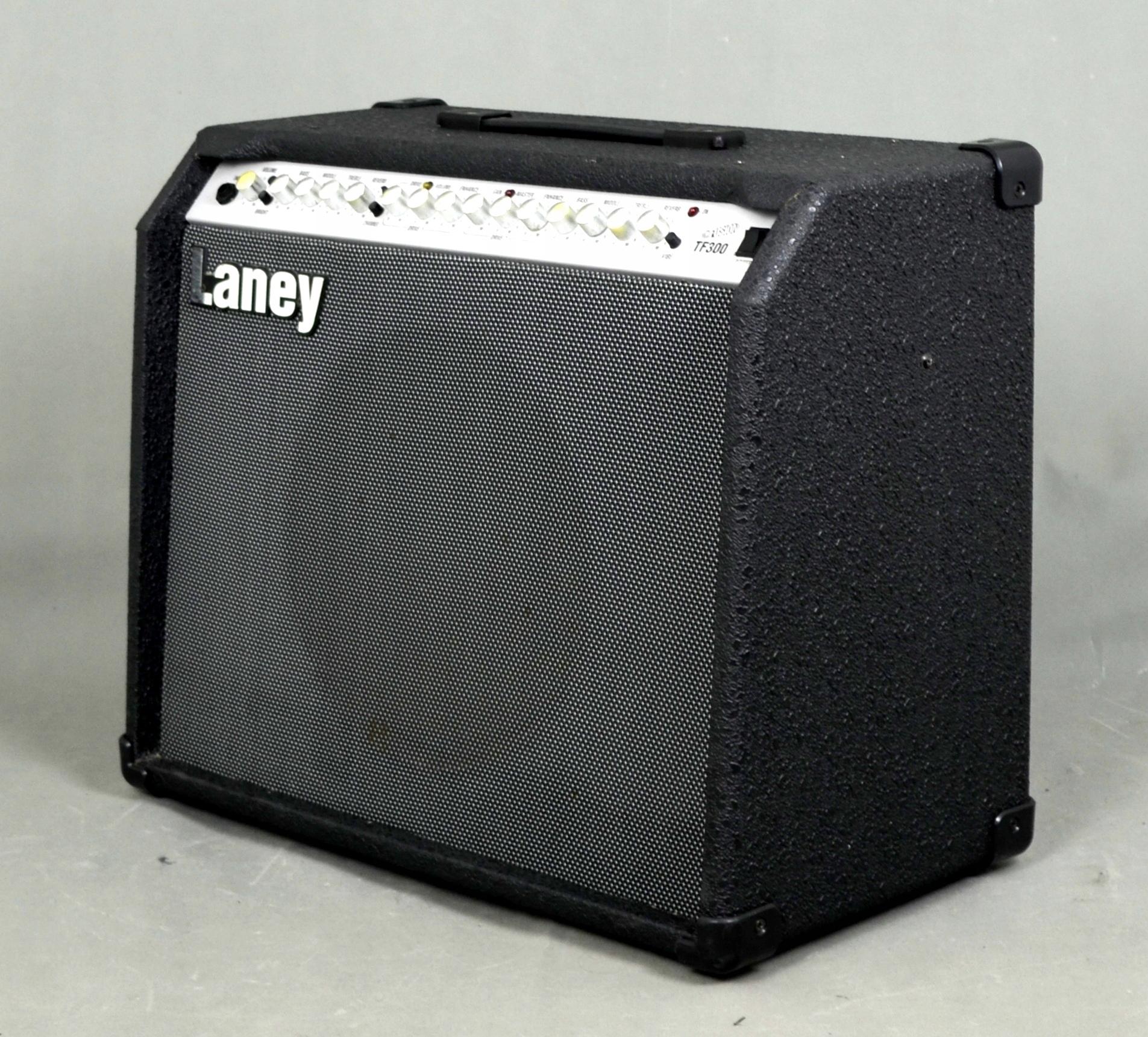 Laney TF 300 Wzmacniacz Gitarowy Konstrukcja hybrydowy
