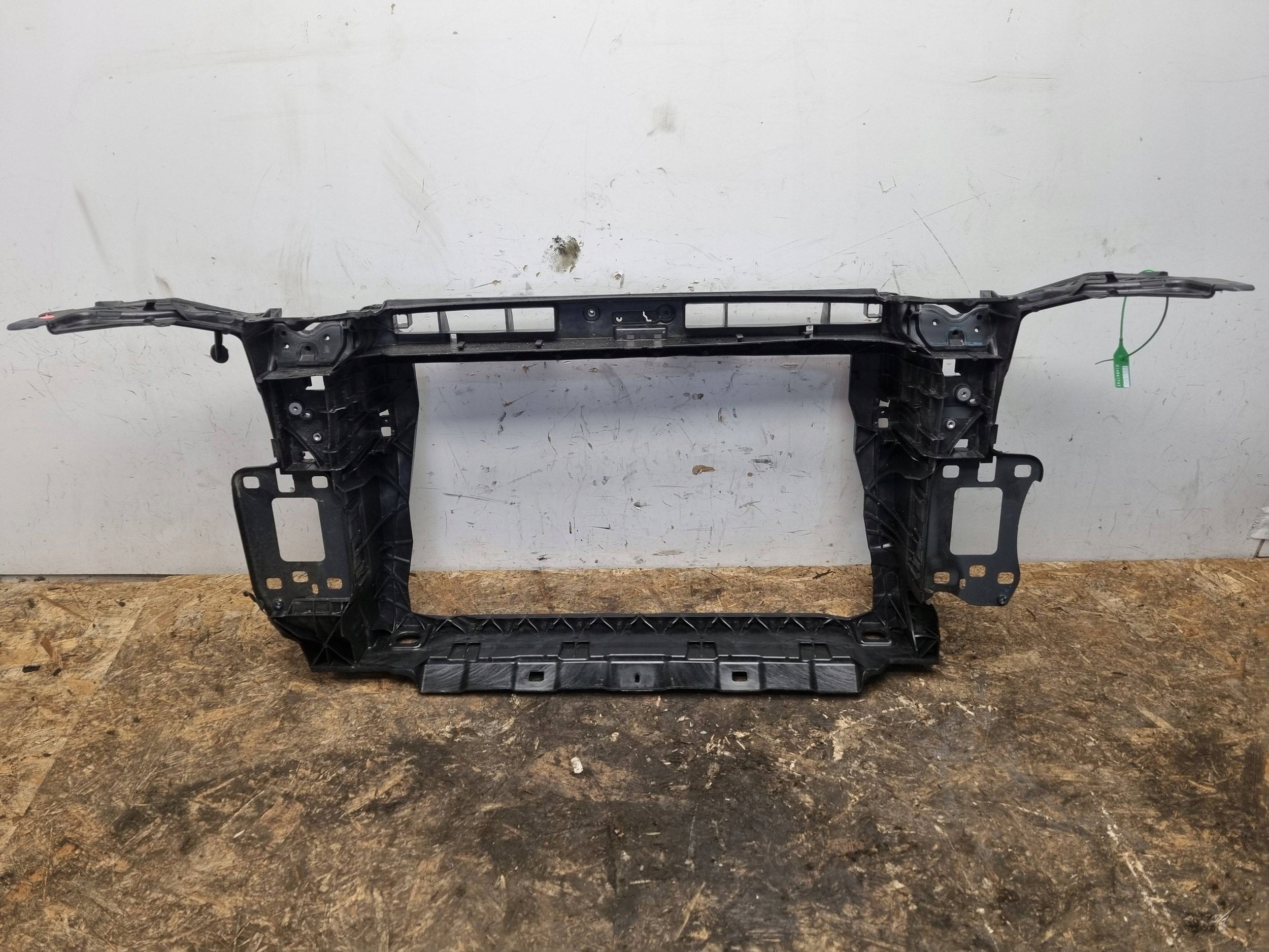 support panel for radiators pillar iron original 83A805594J AUDI Q3 II 83A 18-25