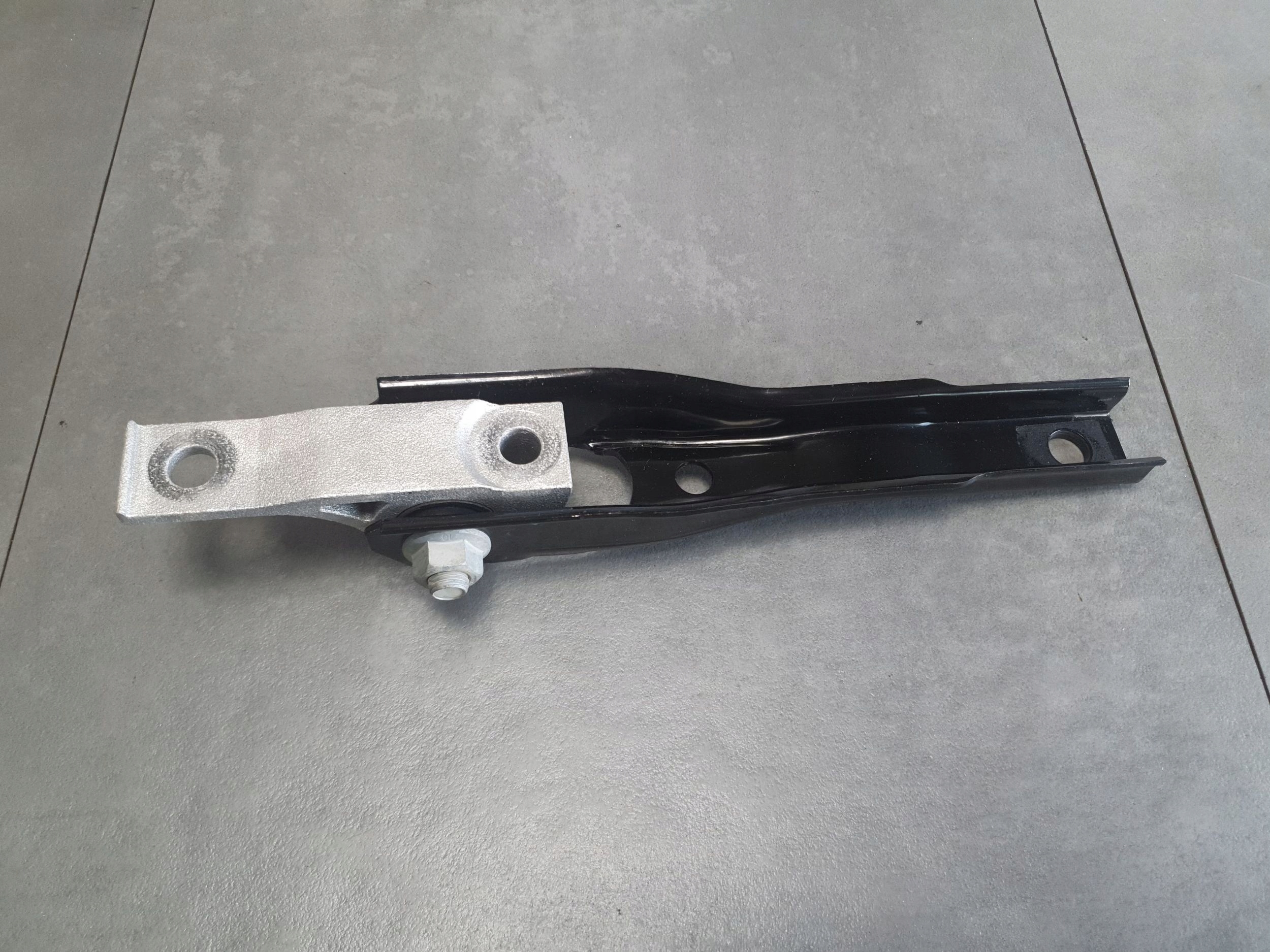 Cupra Formentor Getriebehalter getriebe 5Q0199855AJ