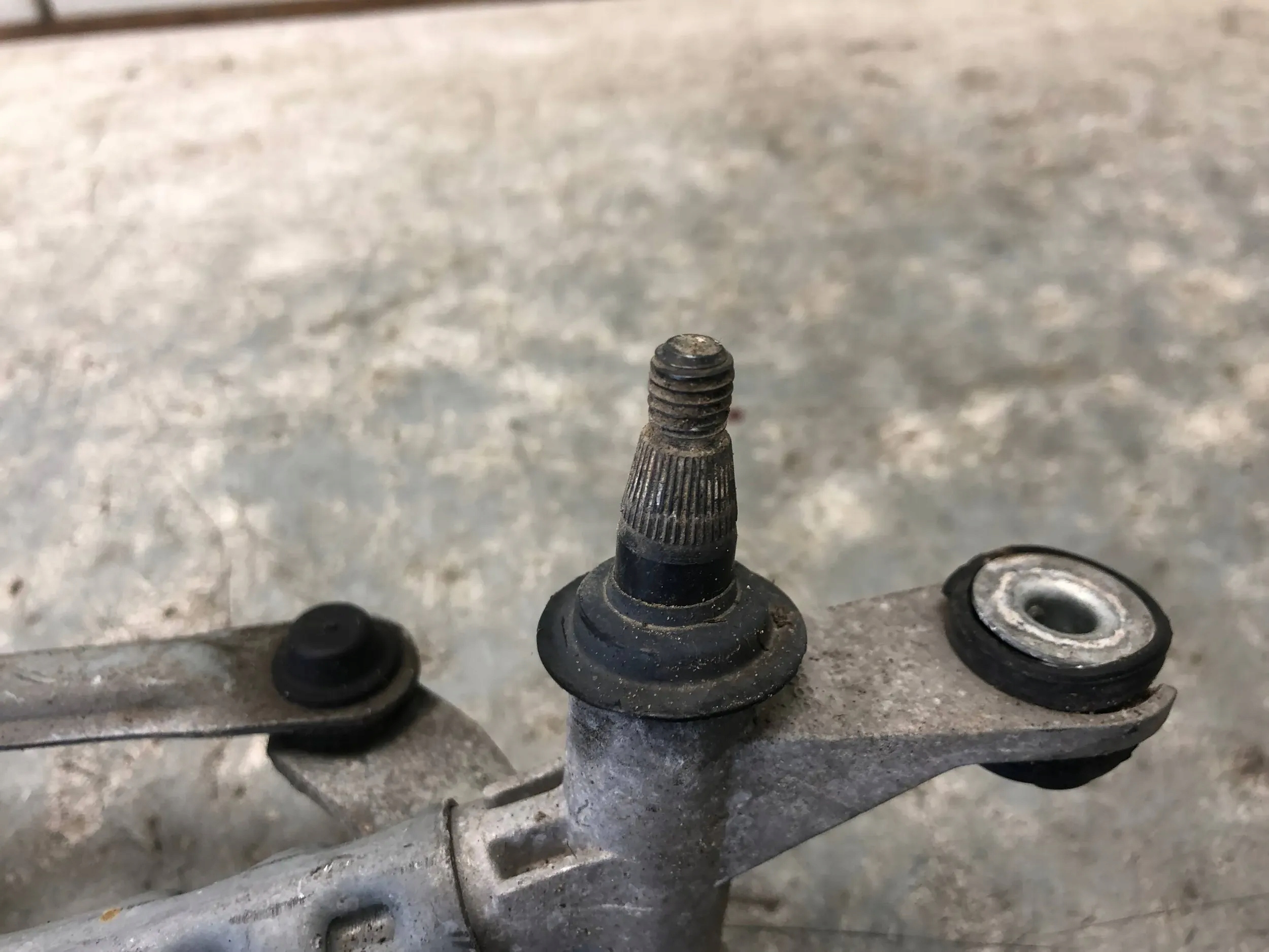 Wischergestänge VW T5 LIFT 7E1955113B