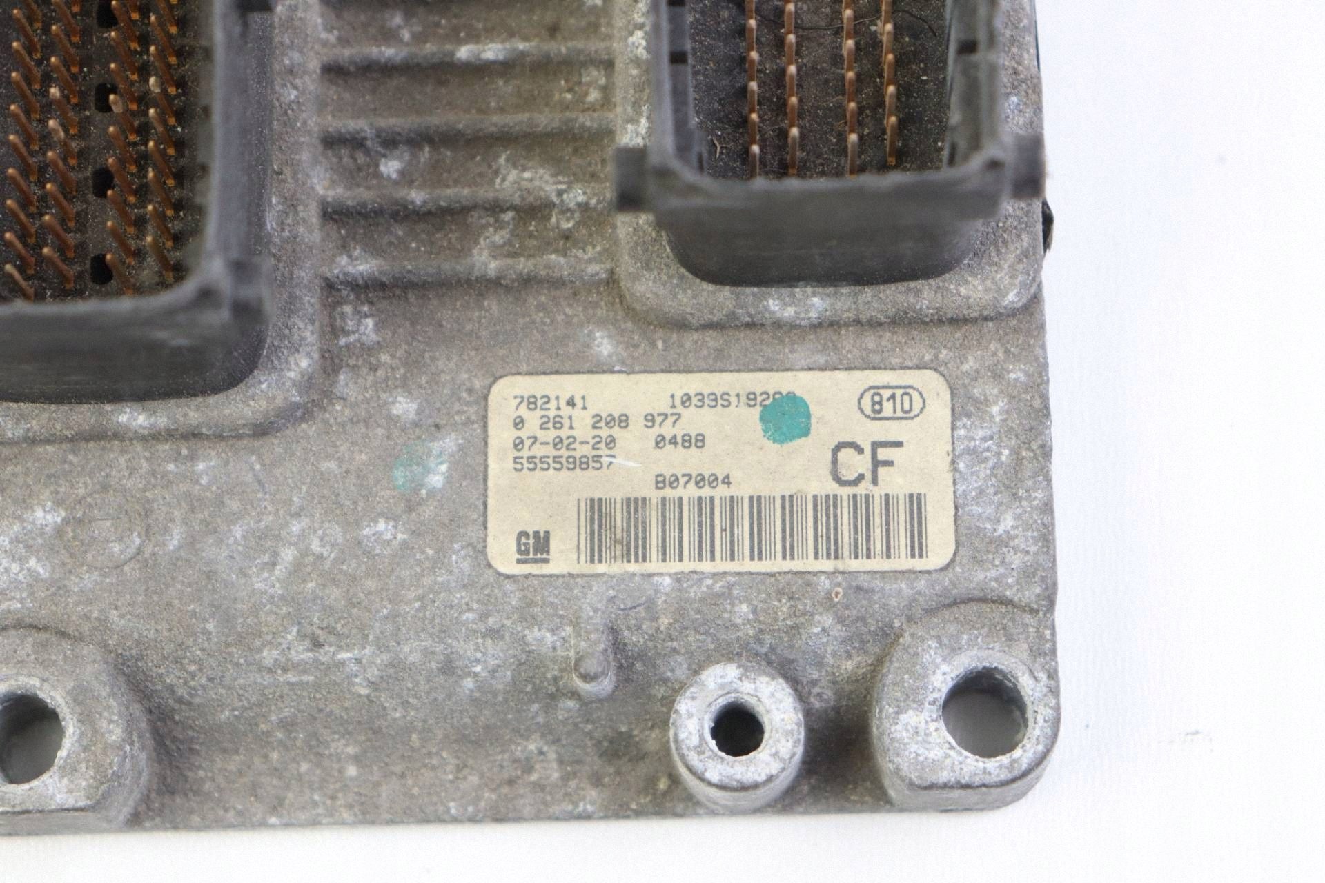 OPEL ASTRA H III modul bedienteil des motors 1.6 T 55559857 0261208977