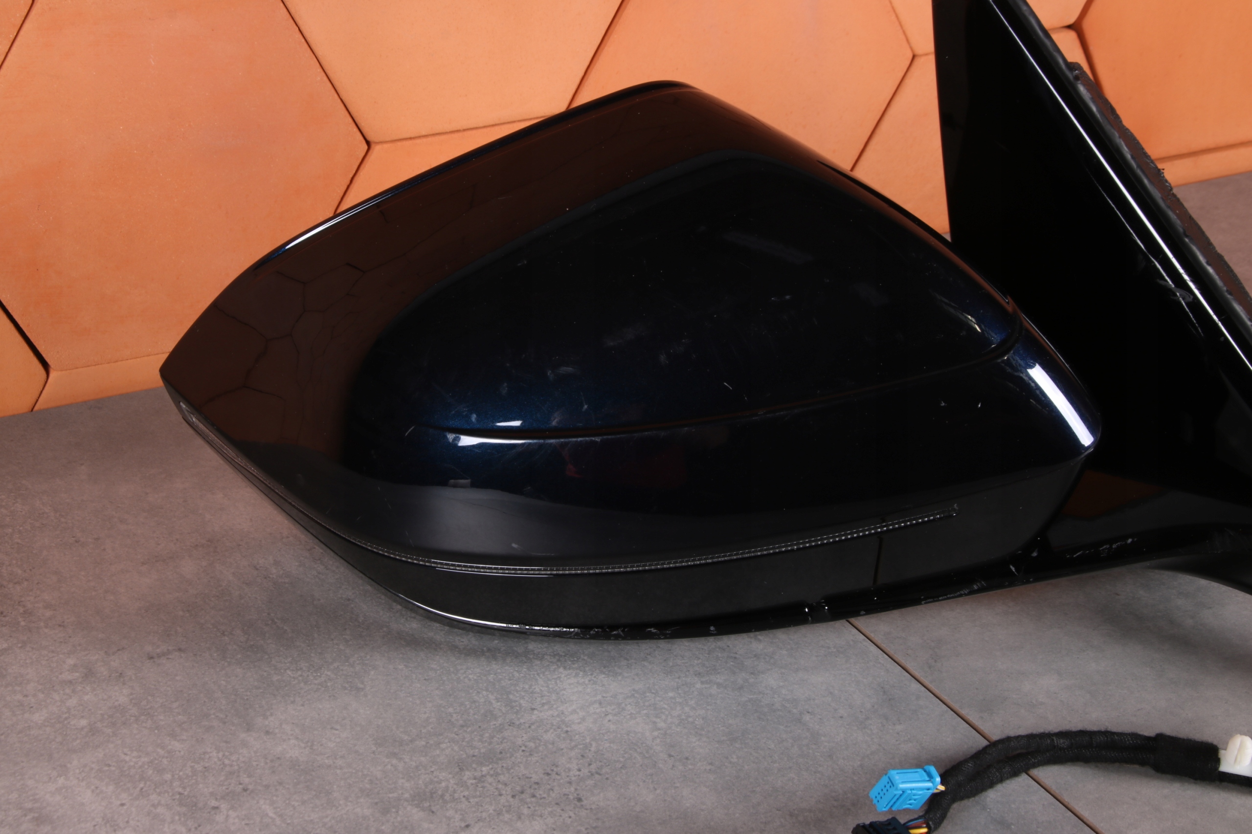 BMW G60 G61 G70 mirror right support cover indicator NAPED 5A292C7