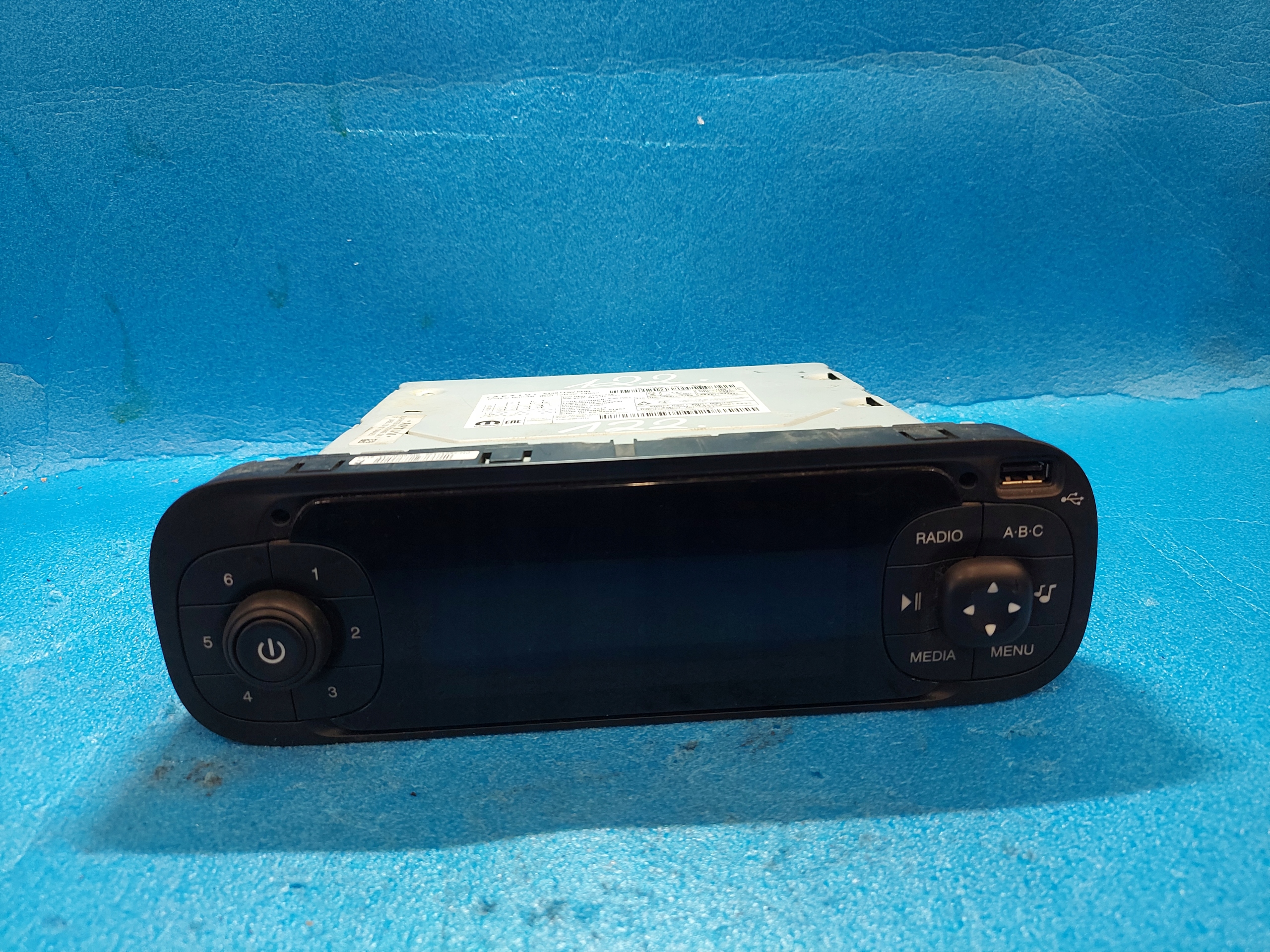 RADIO EKRAN PANDA III F139 LOW