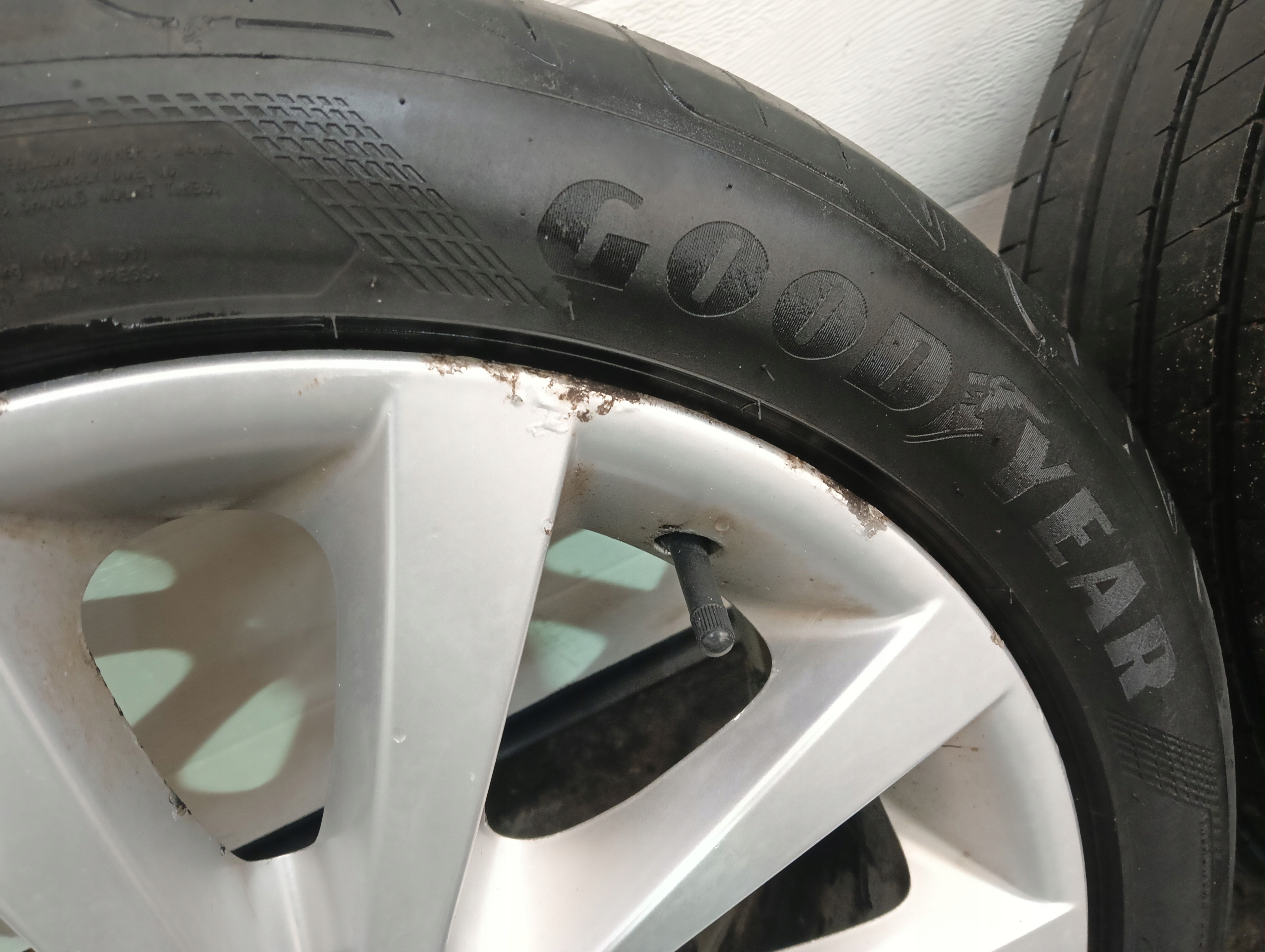 FELGI ALUMINIOWE KOŁA BMW F10 F11 F30 F31 18'' 5X120 6790173 styling 328 Profil opony 45