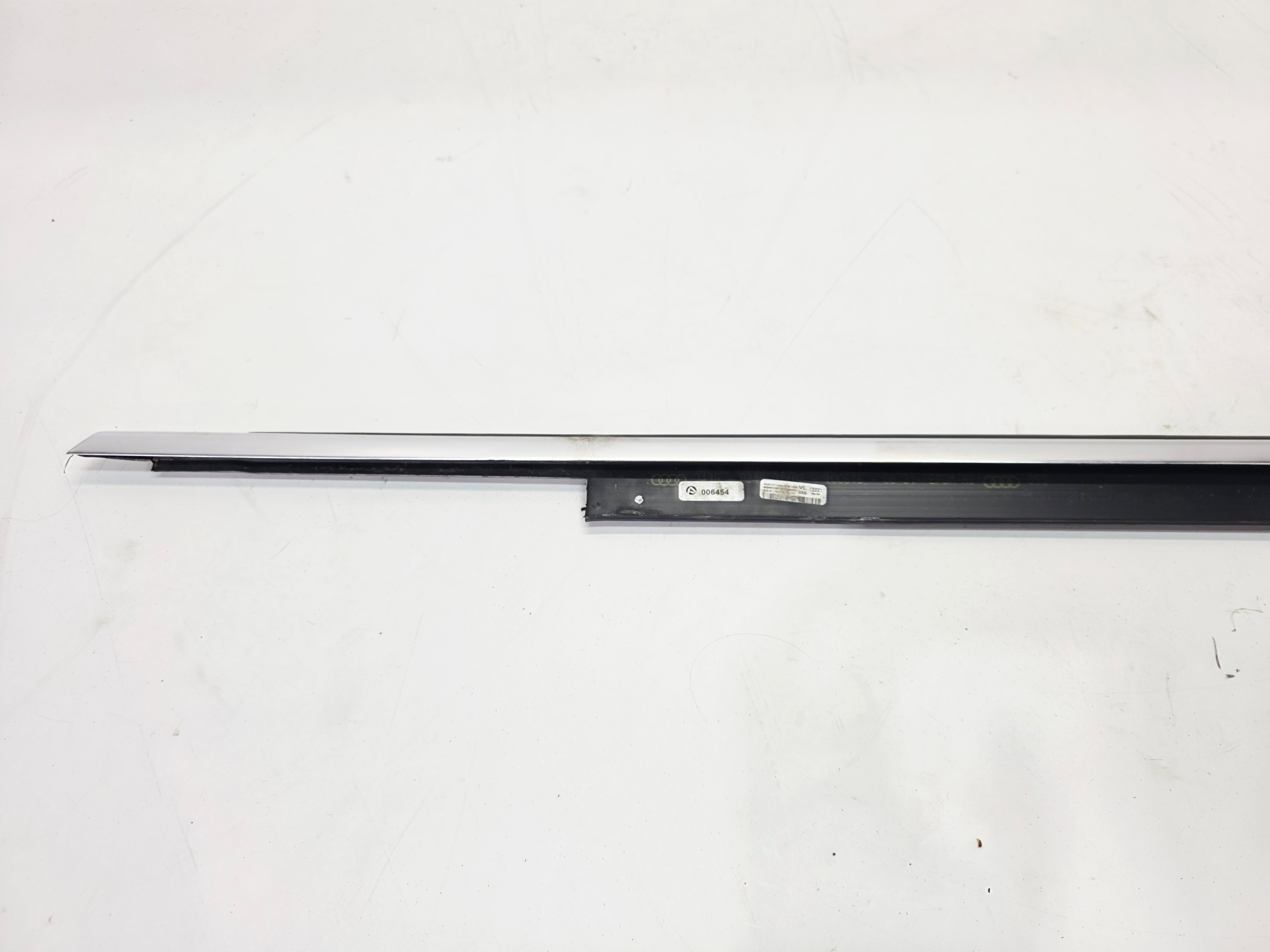 moulding dust SZYBE door left front AUDI A6 C7 4G0853283 2ZZ CHROM
