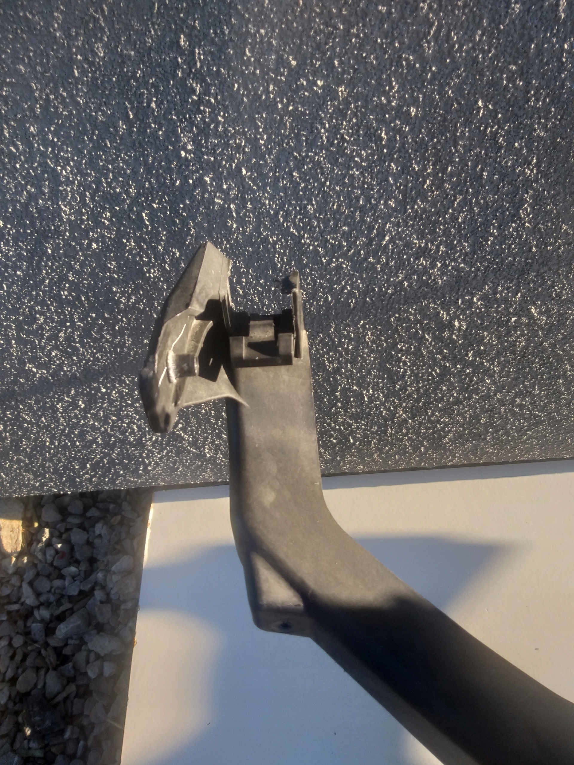 support panel for radiators HYUNDAI I20 08-12 64102-1J000