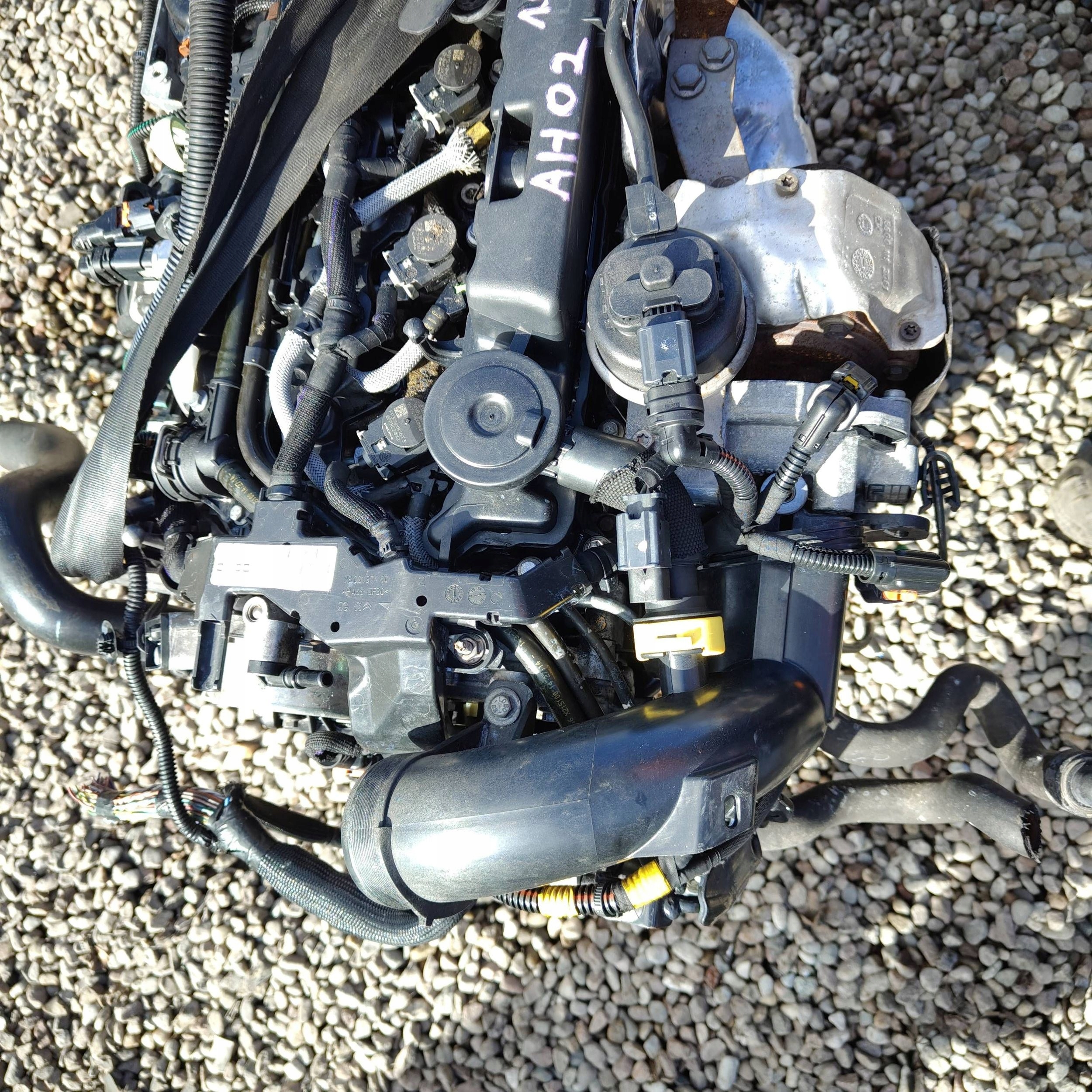 engine Peugeot 3008 II AH02