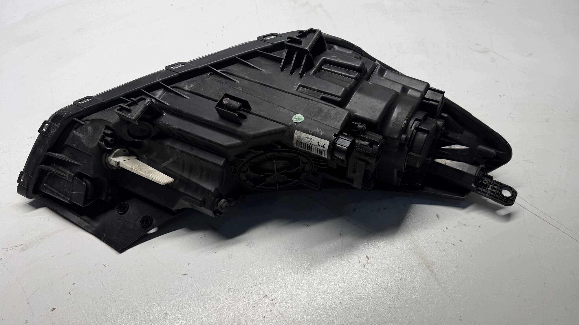 HYUNDAI TUCSON III light left left front front 15-18