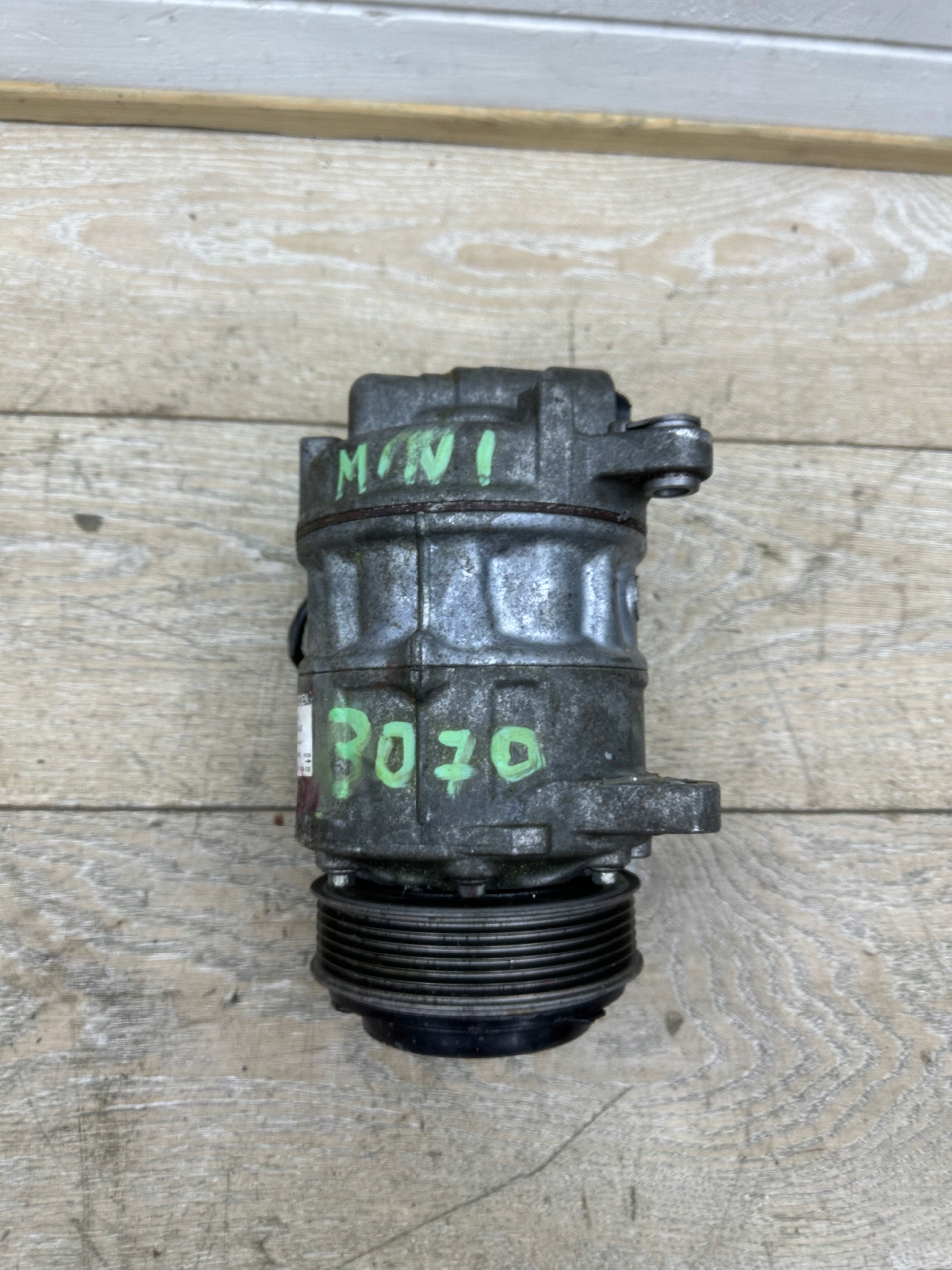 BMW 5 G31 G30 17r. compressor; compressor klimatyazcji 6822847