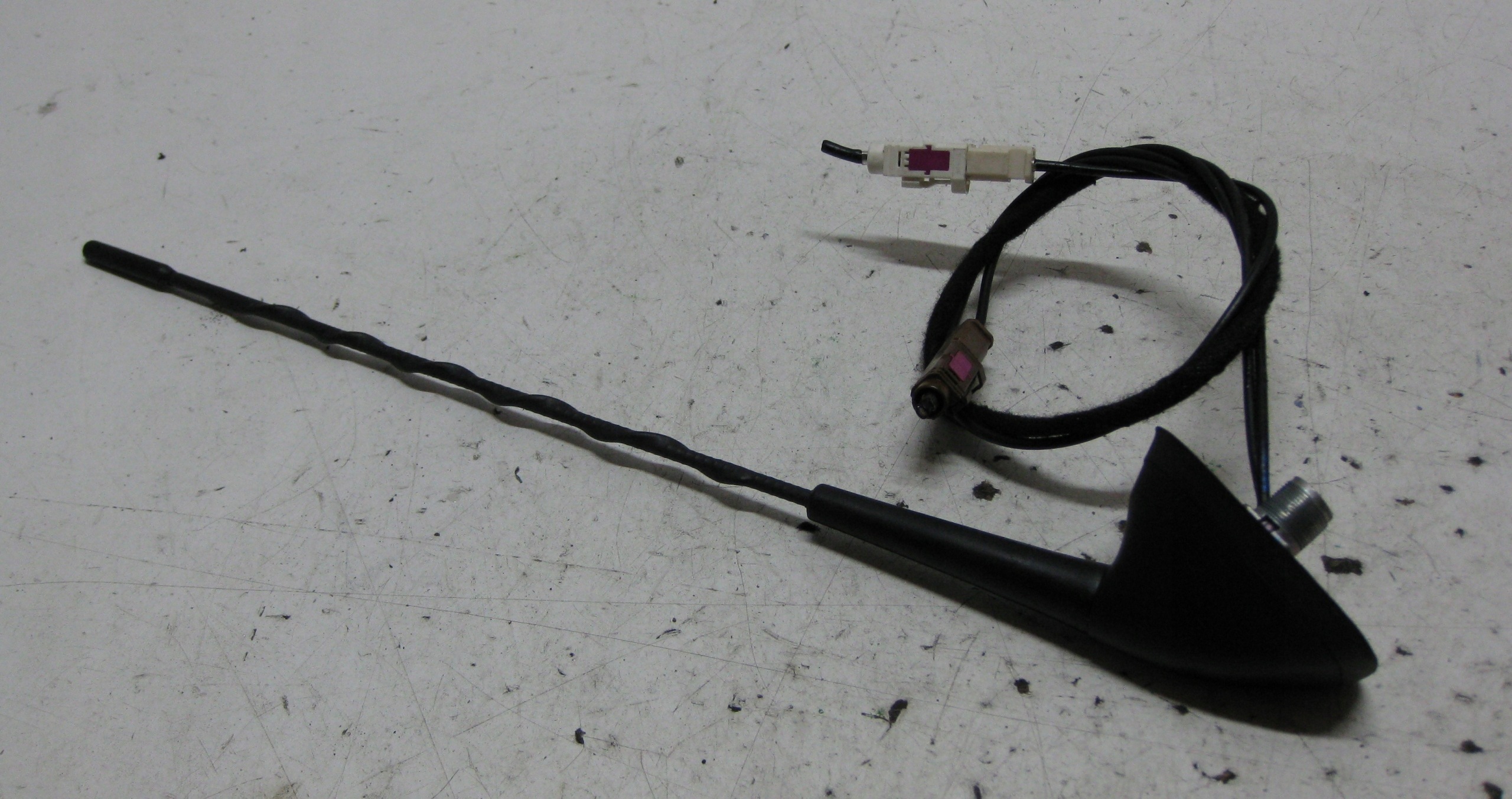RENAULT MASTER III LIFT Antenne Porte BAT 282174506R