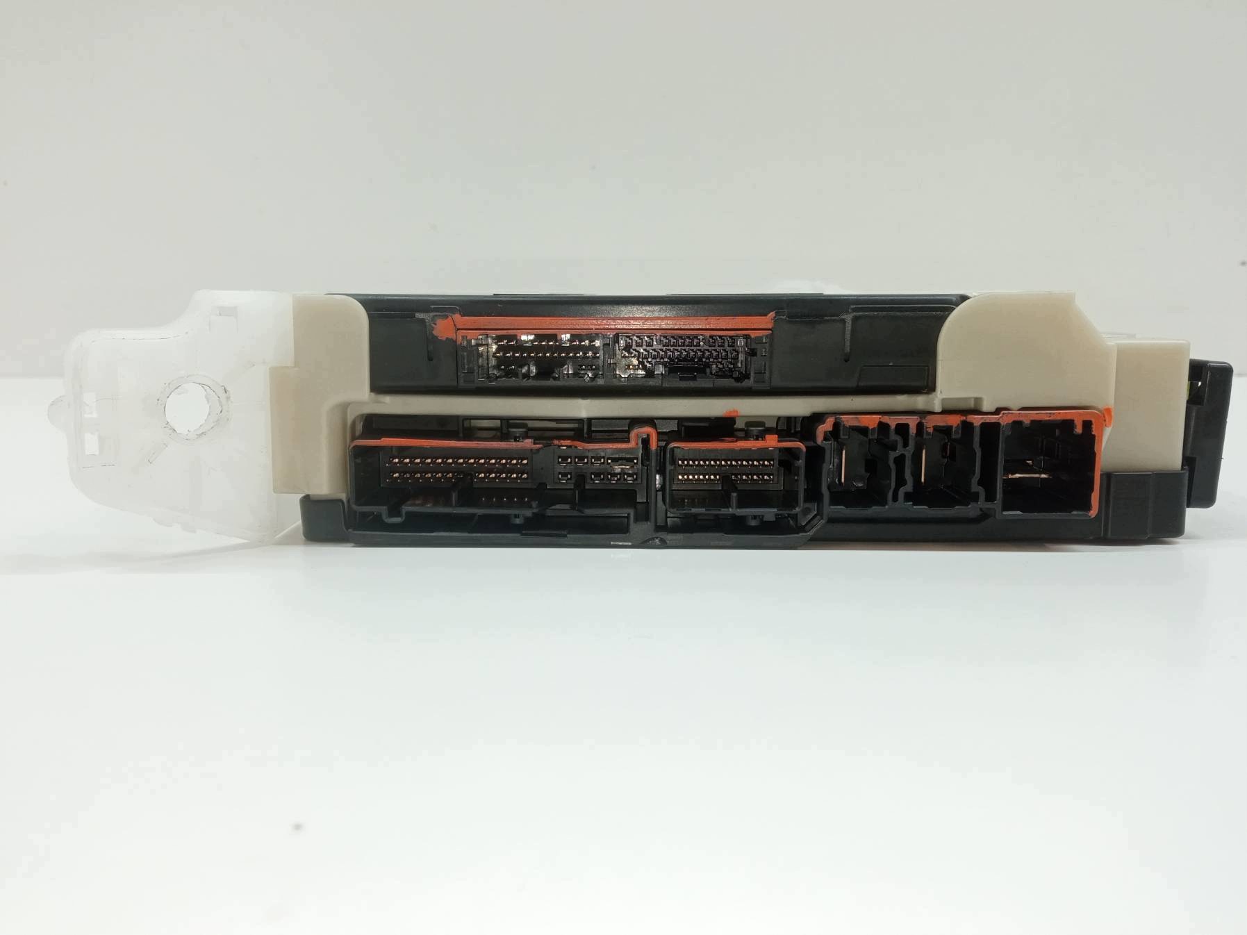 module MULTIPLEX 89221-02C70 82730-1A040-A Toyota Corolla XII (2018-) E21