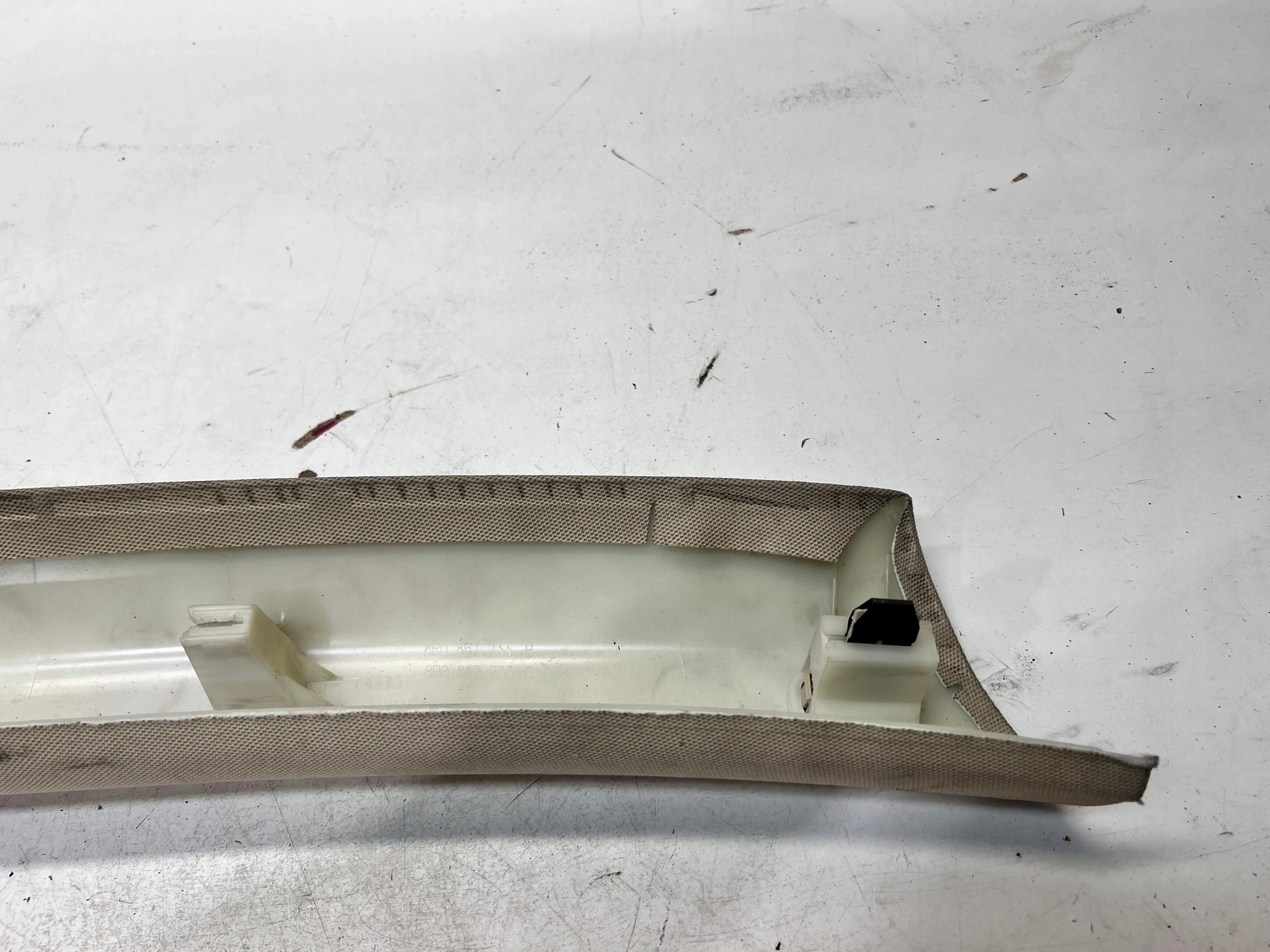 cover SLUPKA A left AUDI Q5 8R0867233B without