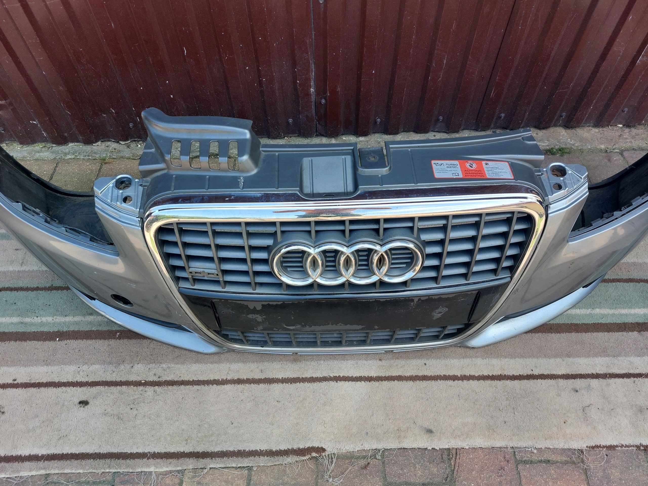 AUDI A4 B7 S-LINE bumper front front grey