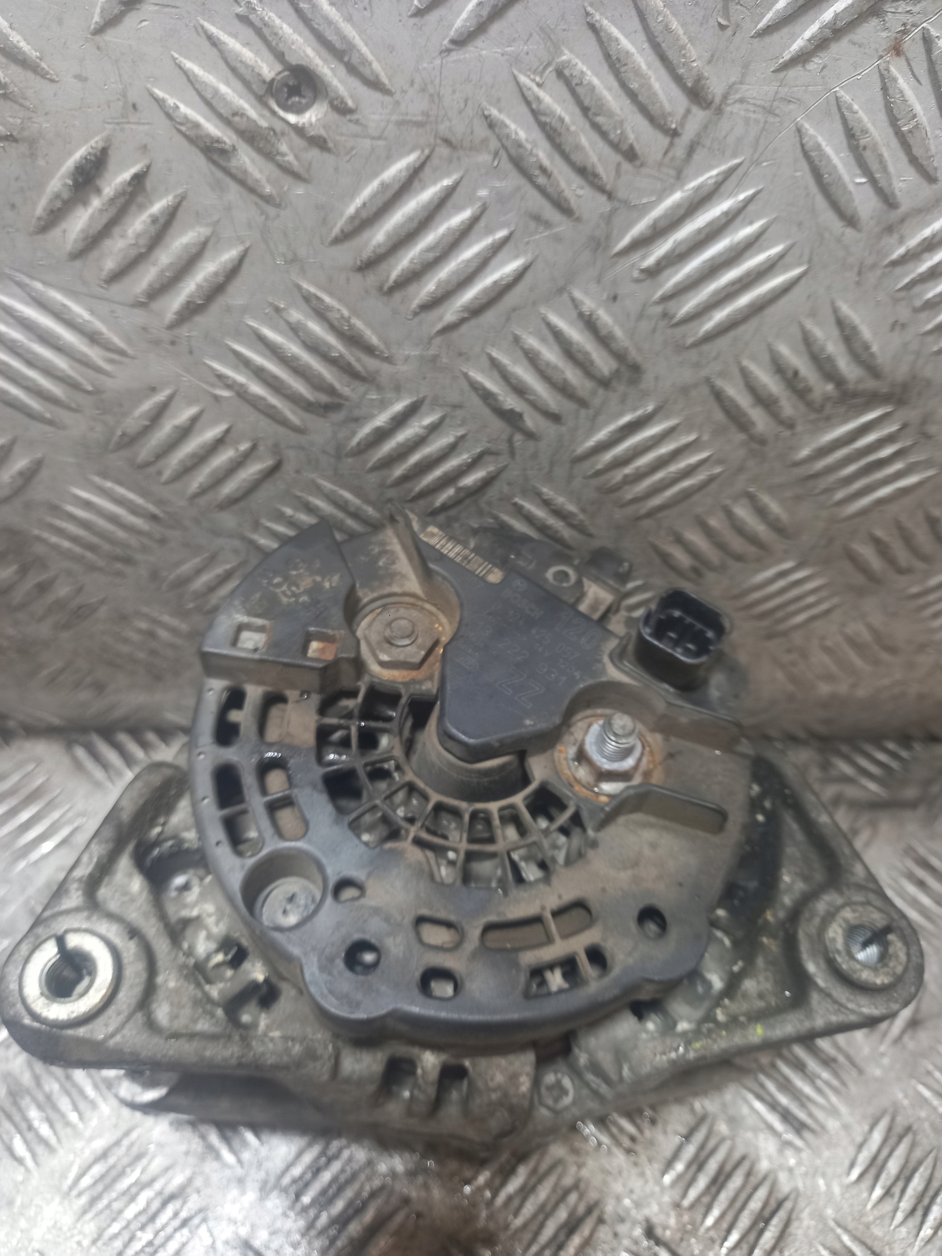 alternator OPEL CORSA D 0124425057 13222931