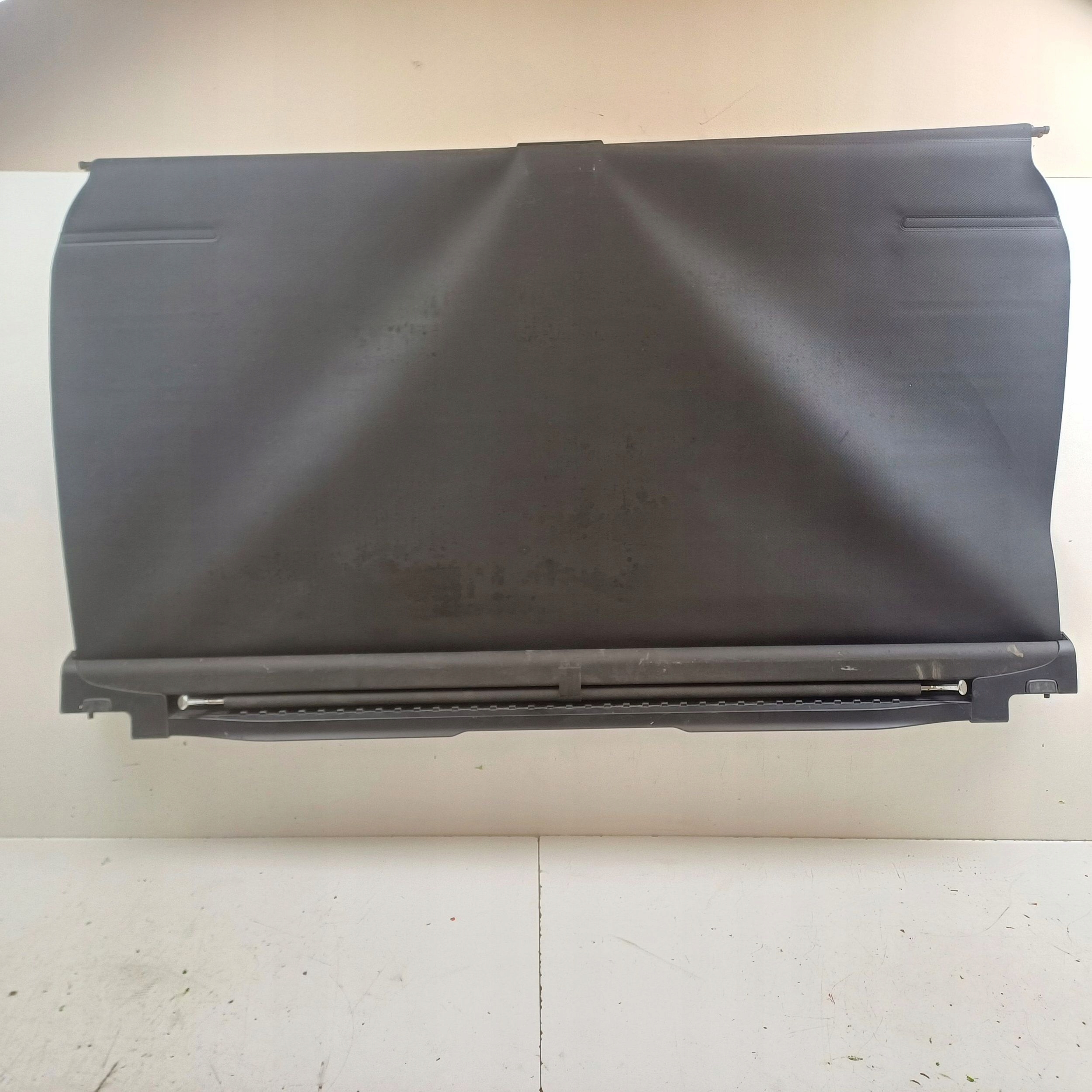 2010 BMW 5 E60 E61 ролета багажника