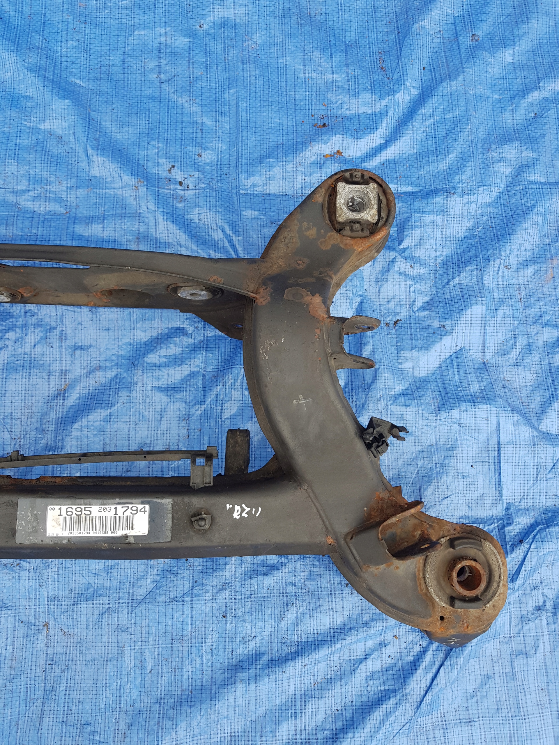 axle beam rear part MERCEDES W203 sider subframe axle beam 2033501794