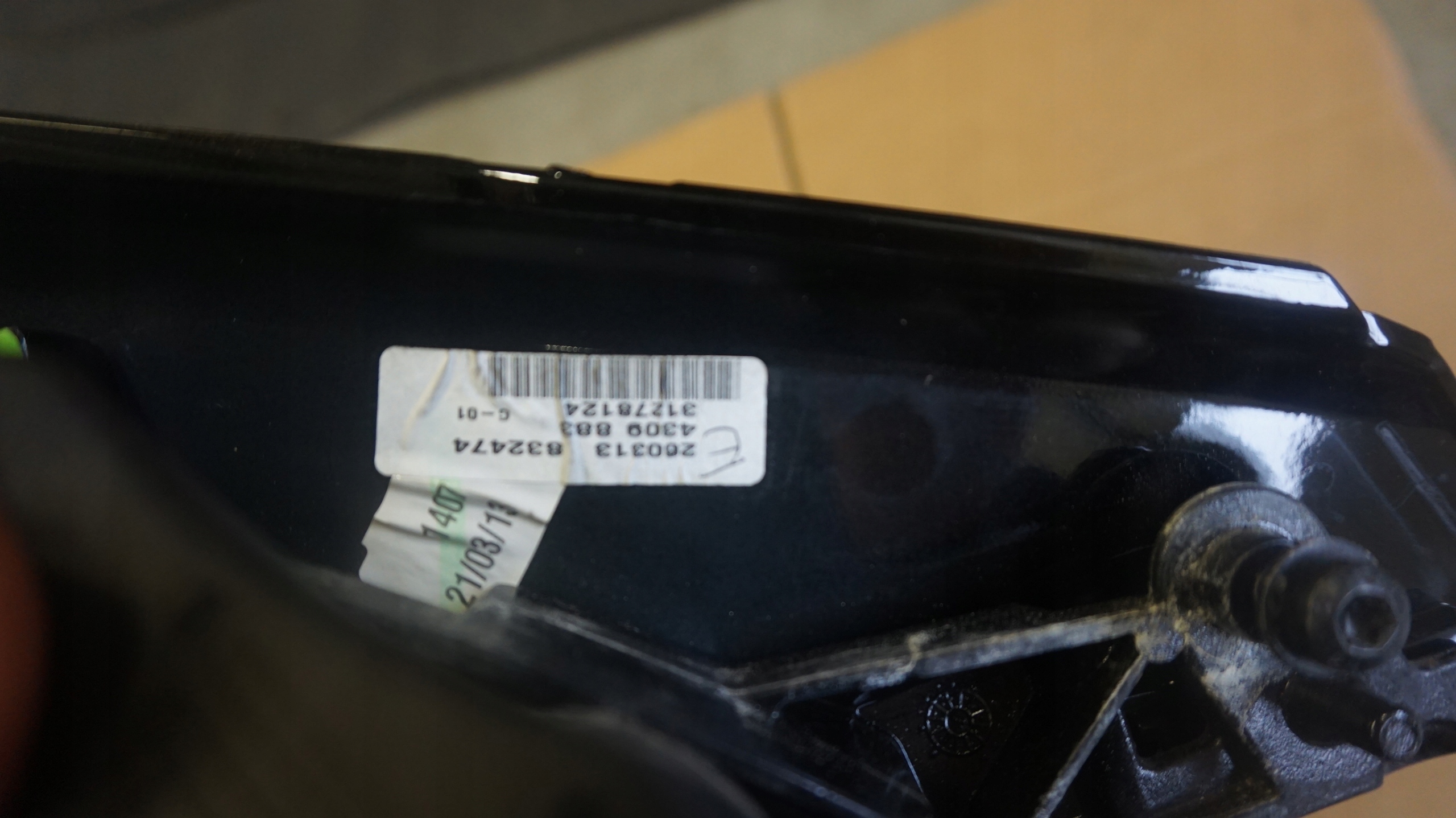 LUSTERKO LEWE VOLVO V40 V40CC 10-PIN R-DESING Podgrzewanie tak