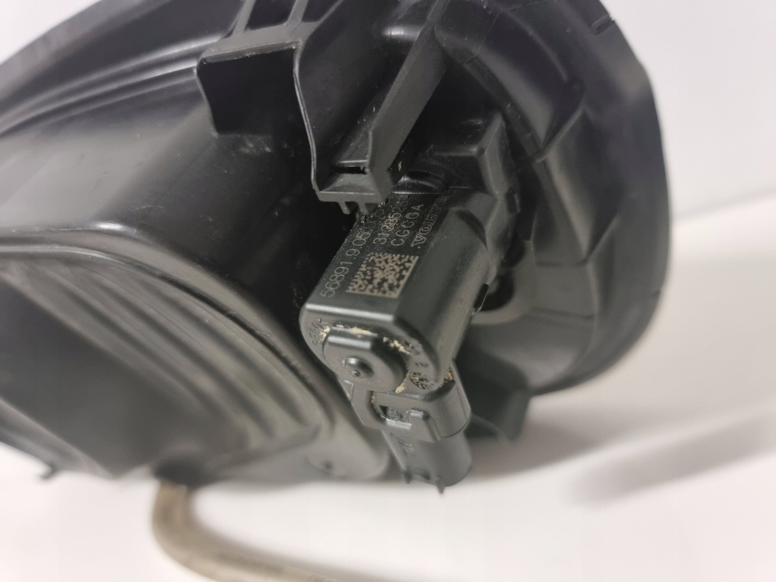 VOLVO S90 T5 2.0 Benzyna SEDAN KLAPKA WLEWU PALIWA + korpus + odbój Typ samochodu 4x4/SUV Samochody osobowe