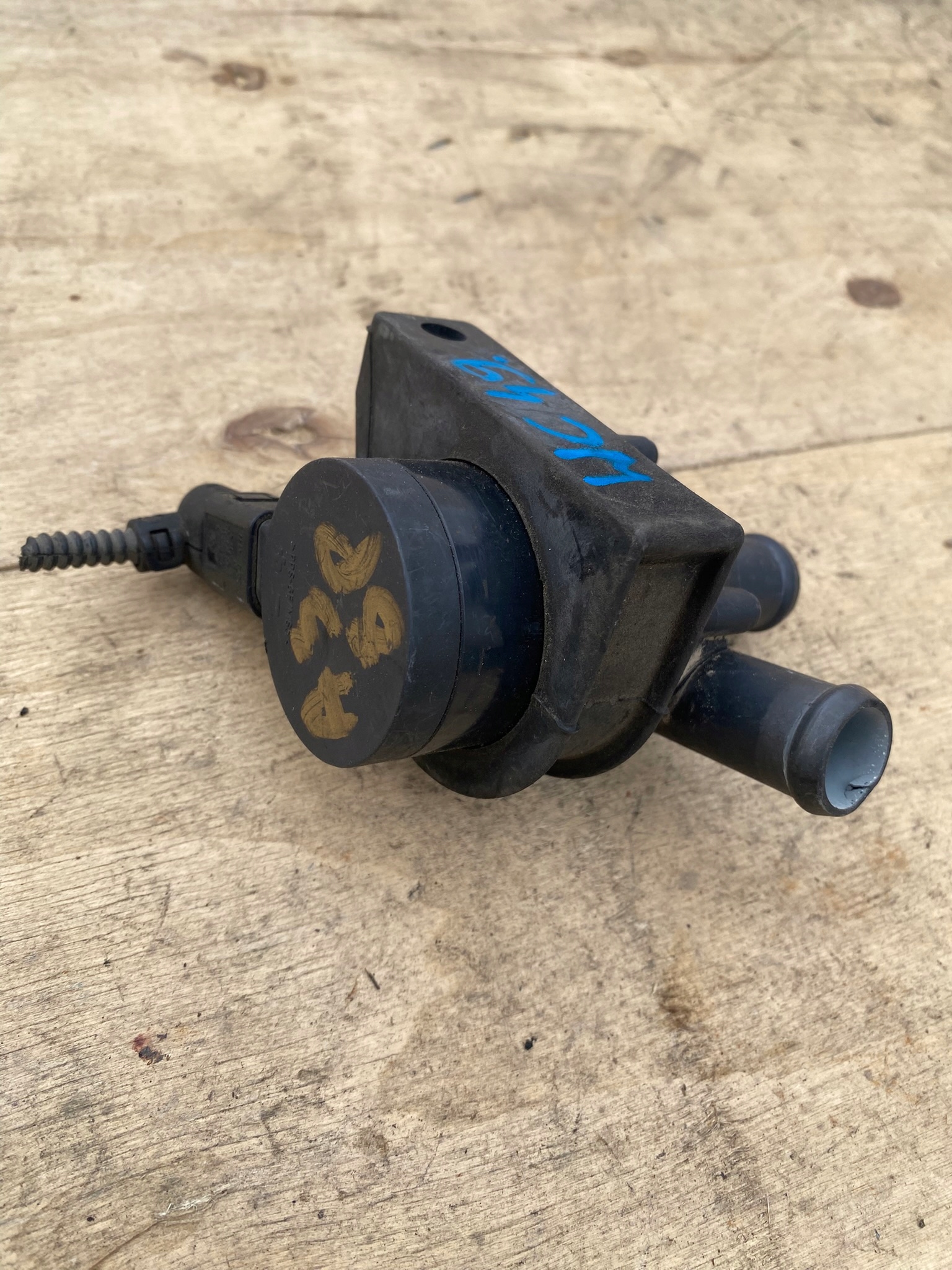 supplementary water pump Audi A3 8P