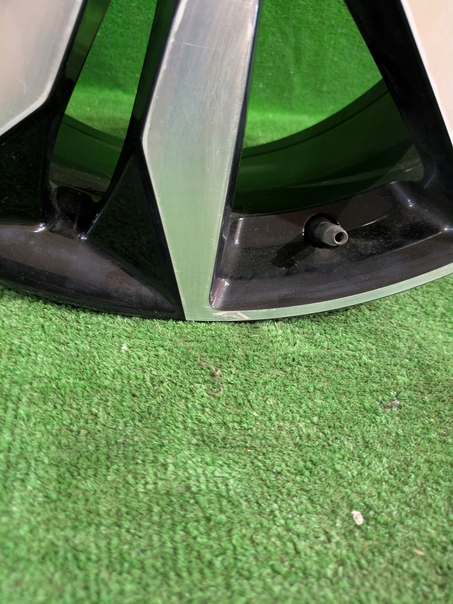 disk OPEL INSIGNIA B 8.5J ET49 NR.33