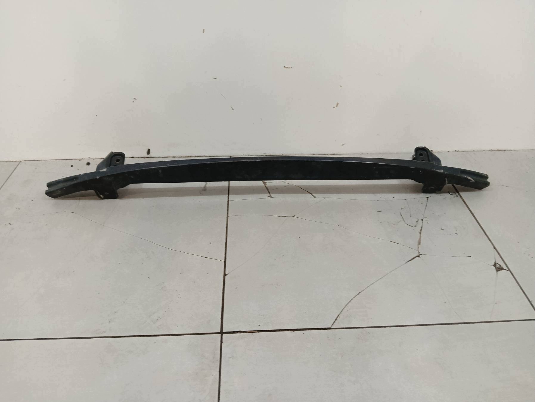 pillar of a bumper sider front VW Volkswagen Golf V (2004-2009)