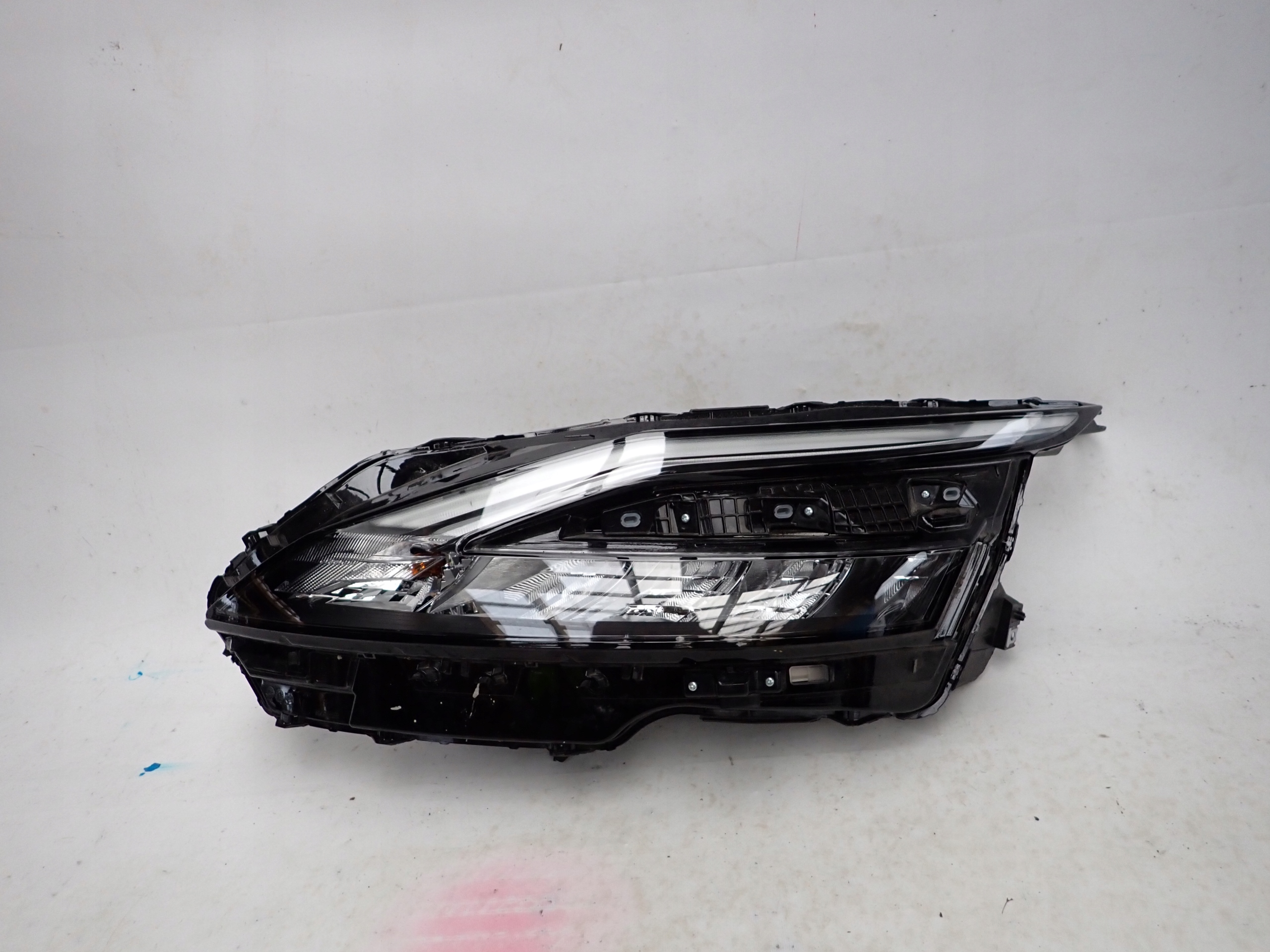 NISSAN QASHQAI III J12 2021- light left front front FULL LED 100-8D02F