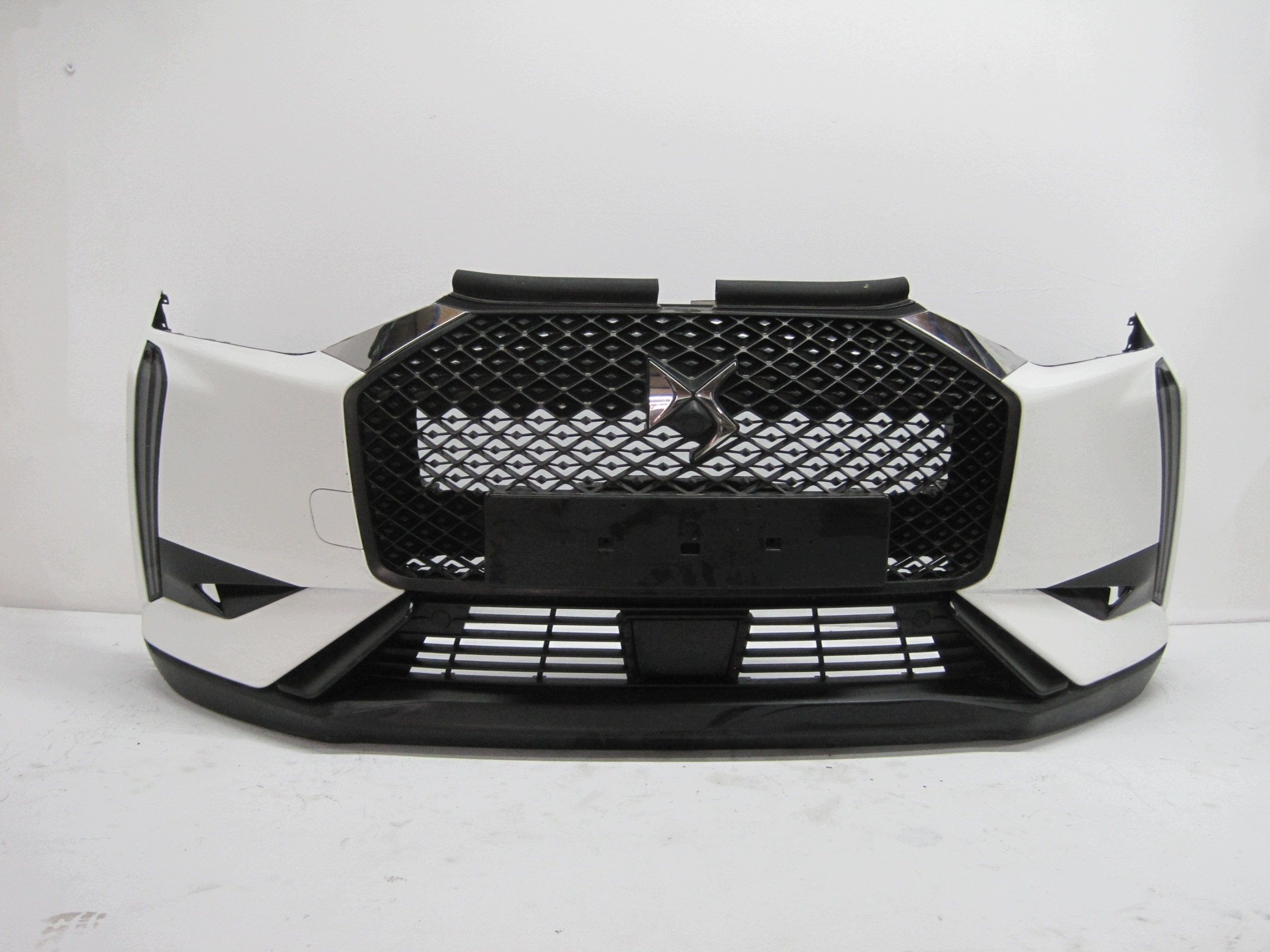 front bumper CITROEN DS3 CROSSBACK 23R
