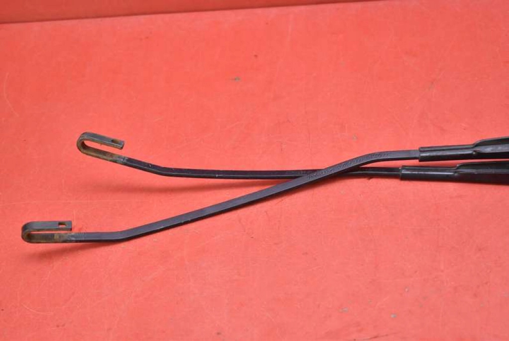 wiper arm front EU 7H1955409C 7H1955410C VW TRANSPORTER T5
