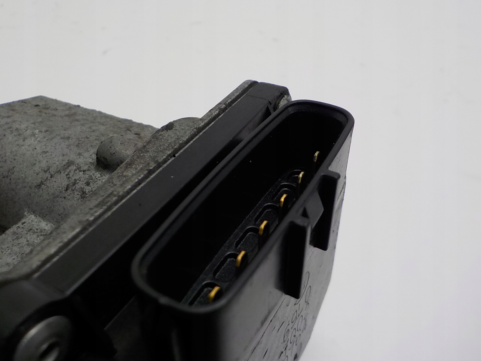 ДРОССЕЛЬНАЯ ЗАСЛОНКА 69L0-1660 suzuki SWIFT 5 V 1.2 16V 94 ЛС 10-15