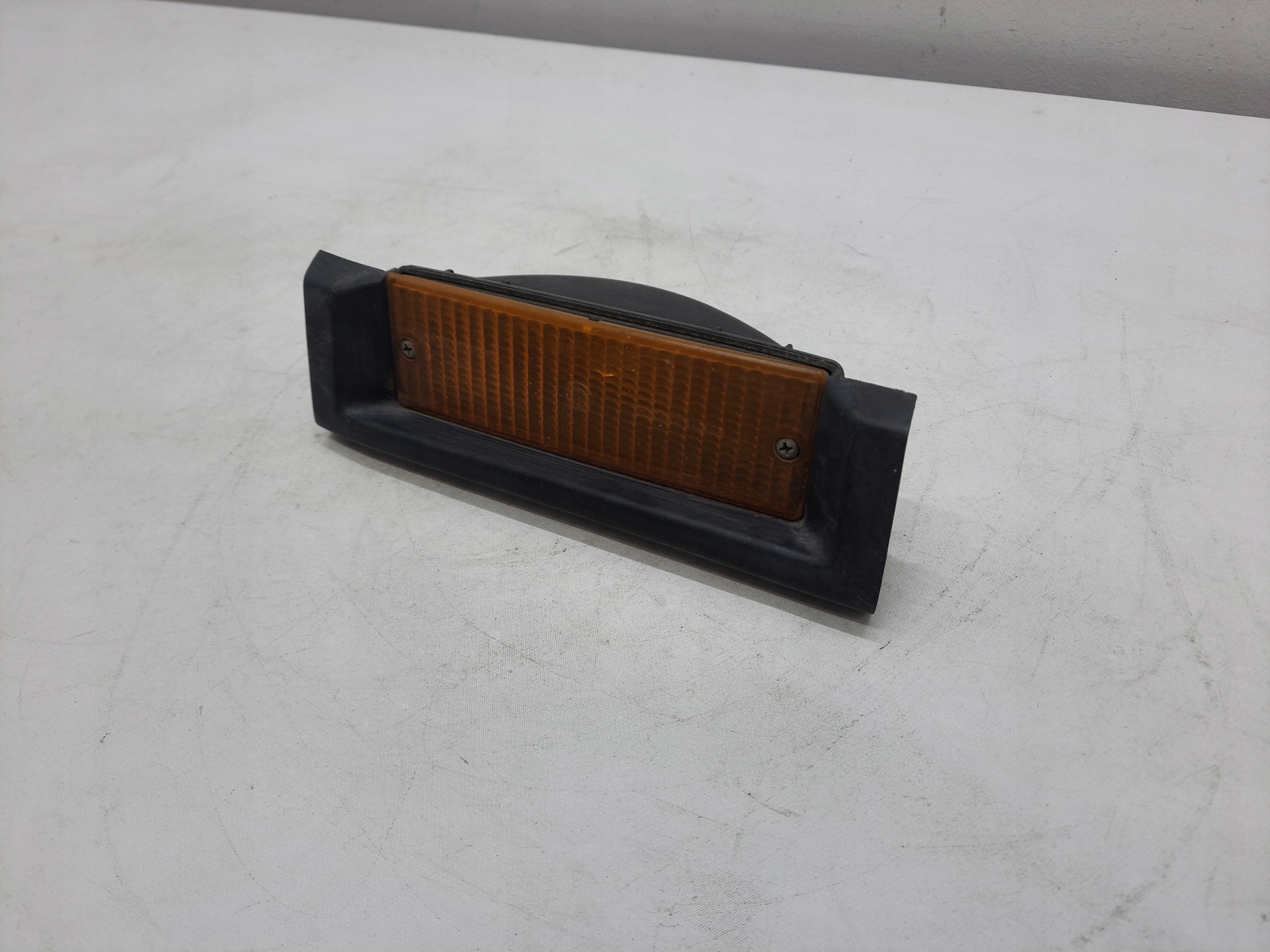 BMW 3 III E30 Blinkerleuchte links vorne Original