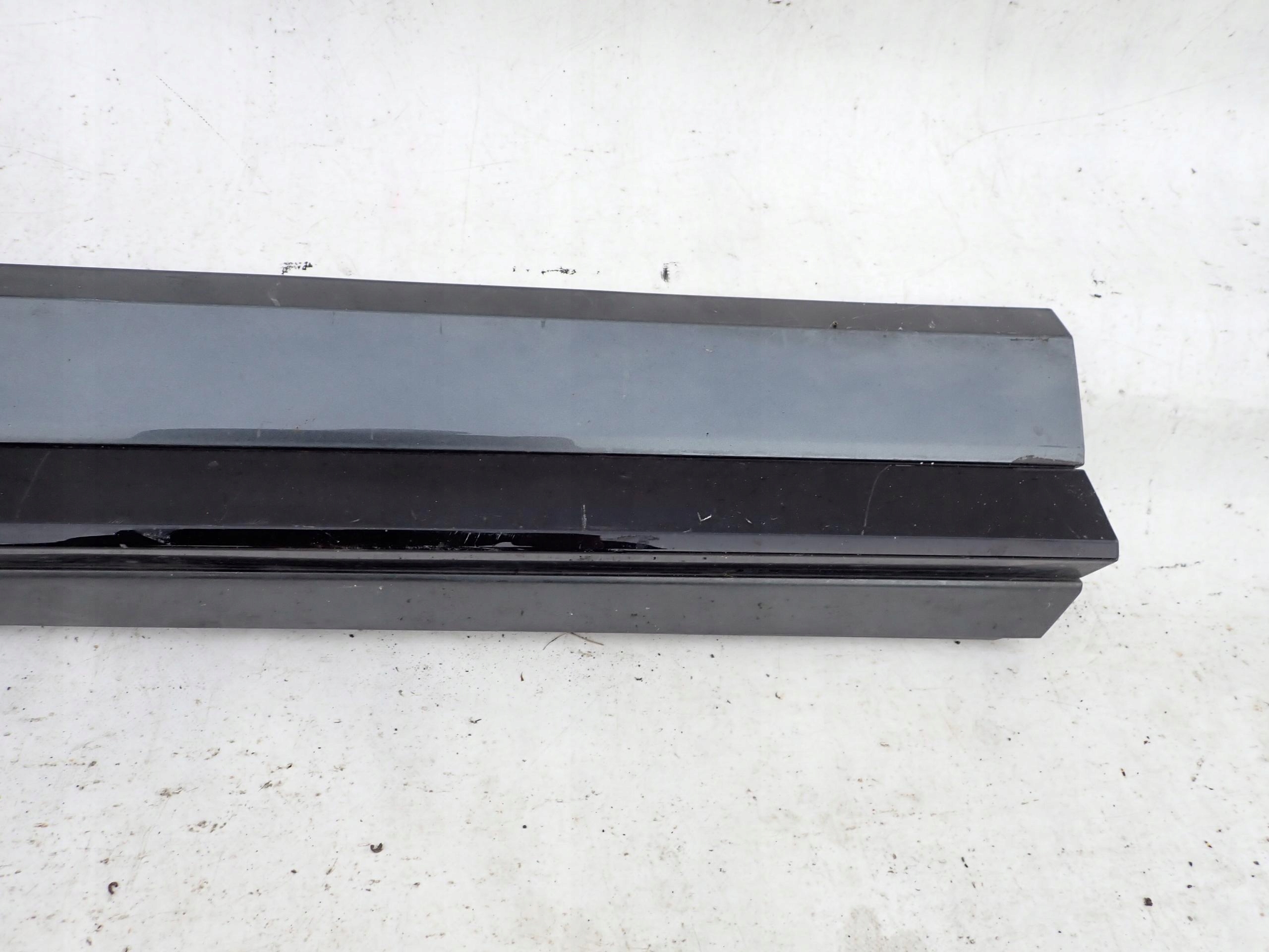 AUDI Q3 II 83A S-LINE 18- moulding door left front front