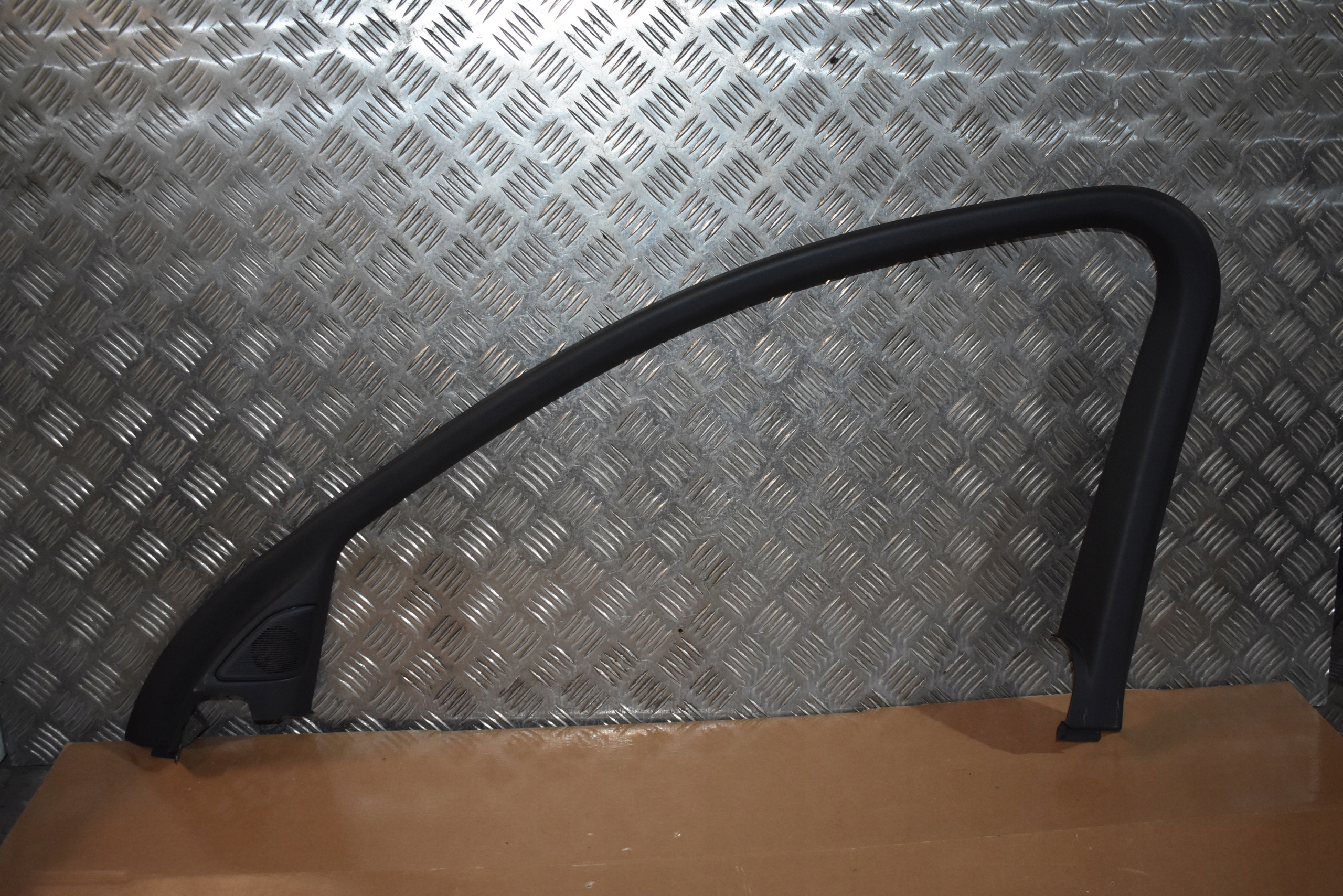 IDEALNY moulding door front front right MERCEDES W206 1
