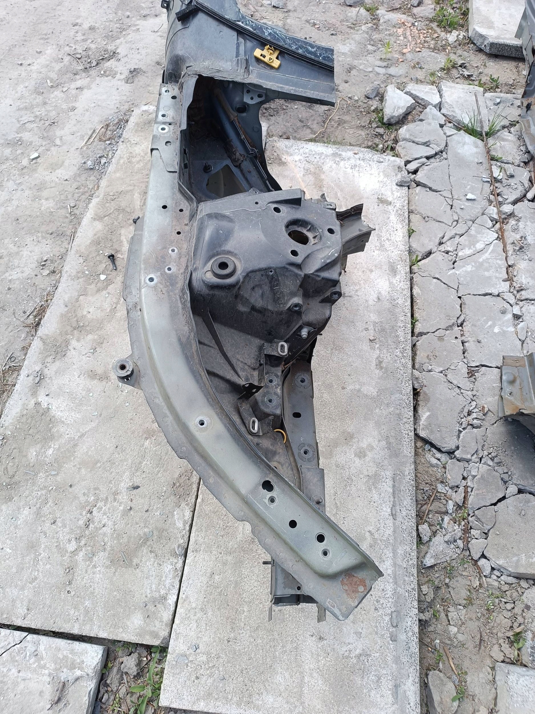 quarter right pillar A B threshold Volvo V90 II S90 II