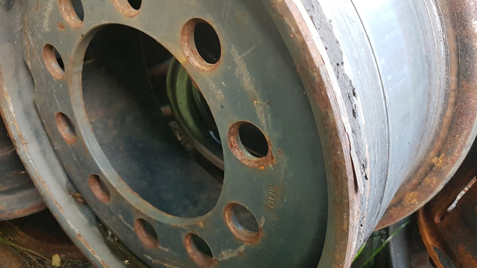 Обод 15 дюймов сзади все еще R70 35 40 45 50 для 250-15