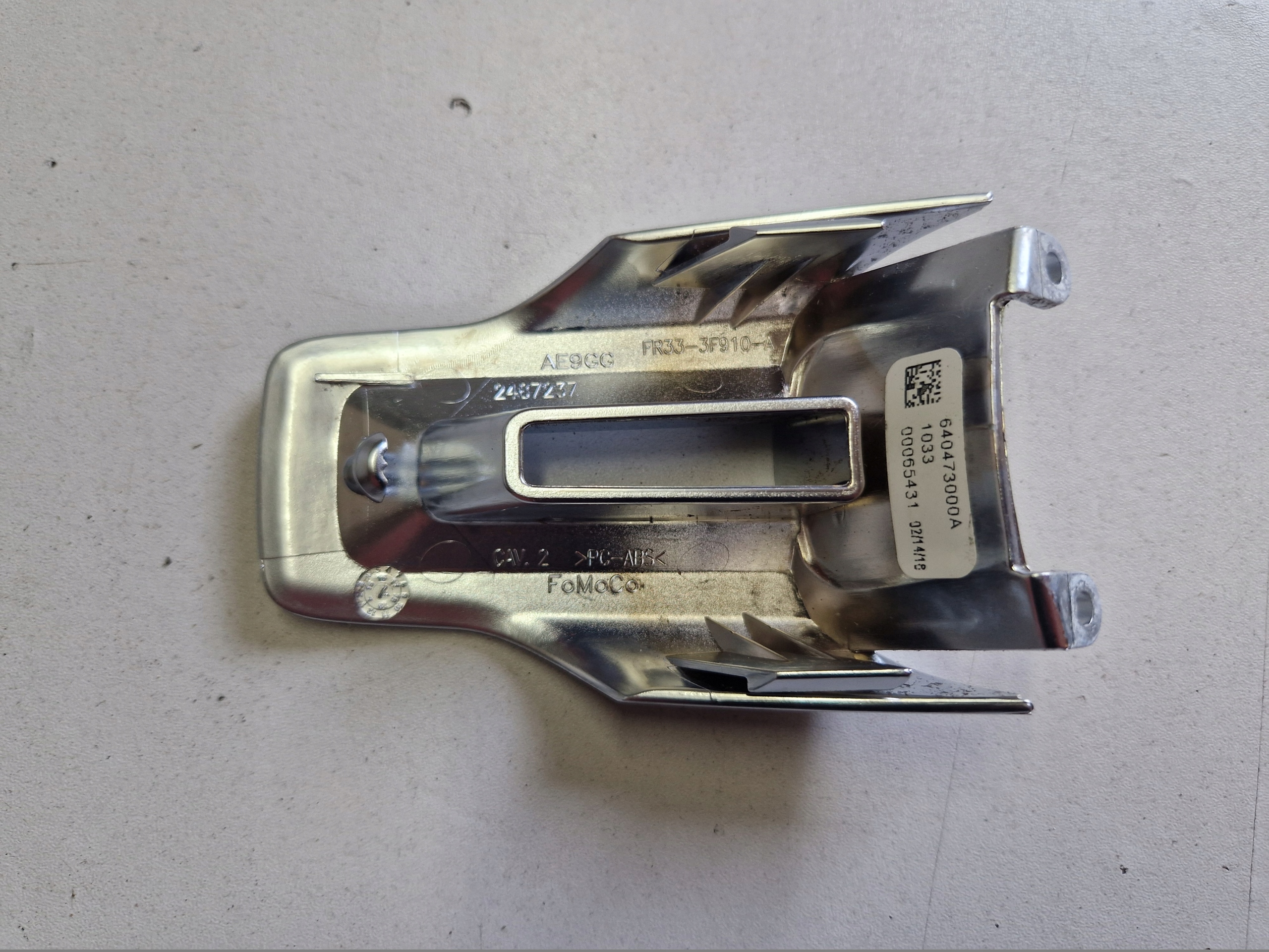 FORD MUSTANG Blende Abdeckung kunststofftteil DEKOR des Lenkrads 2015 FR33-3F910-A