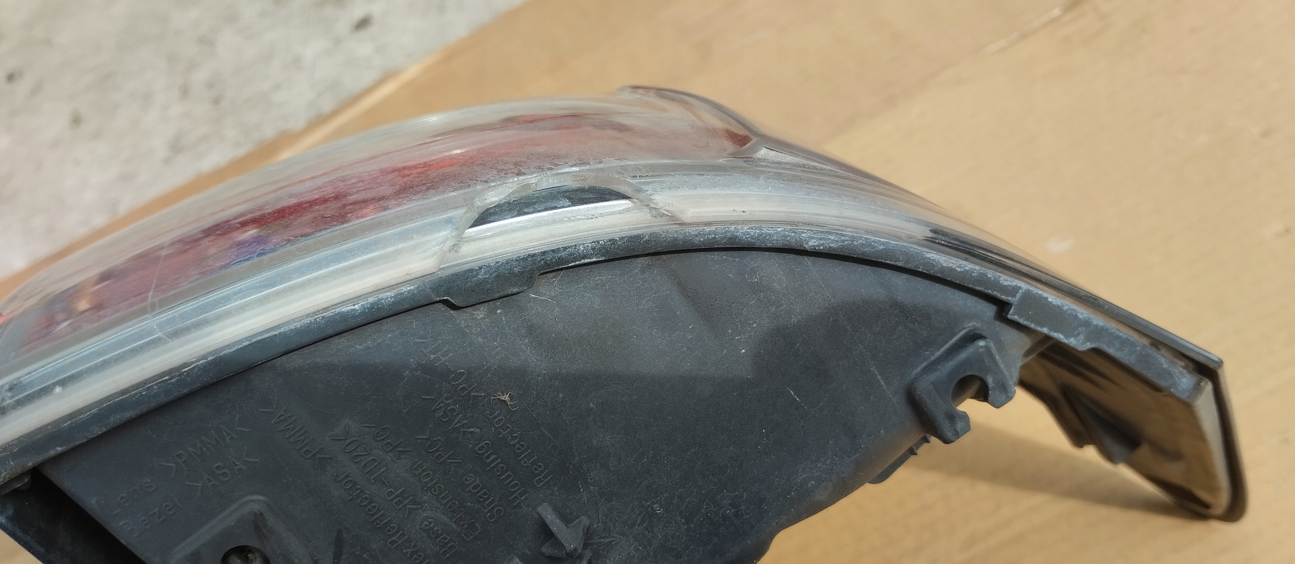 фонарь правый задний lexus CT200H