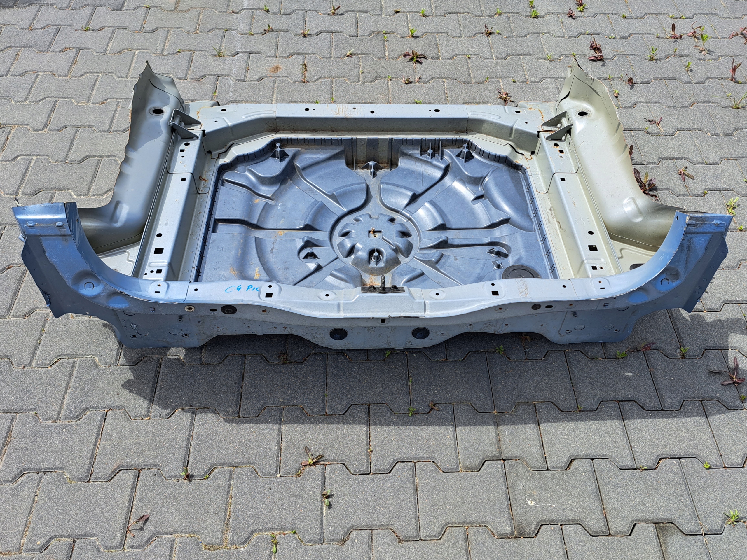 CITROEN C4 PICASSO II PAS TYL TYLNY PODŁOGA WANNA DUPA