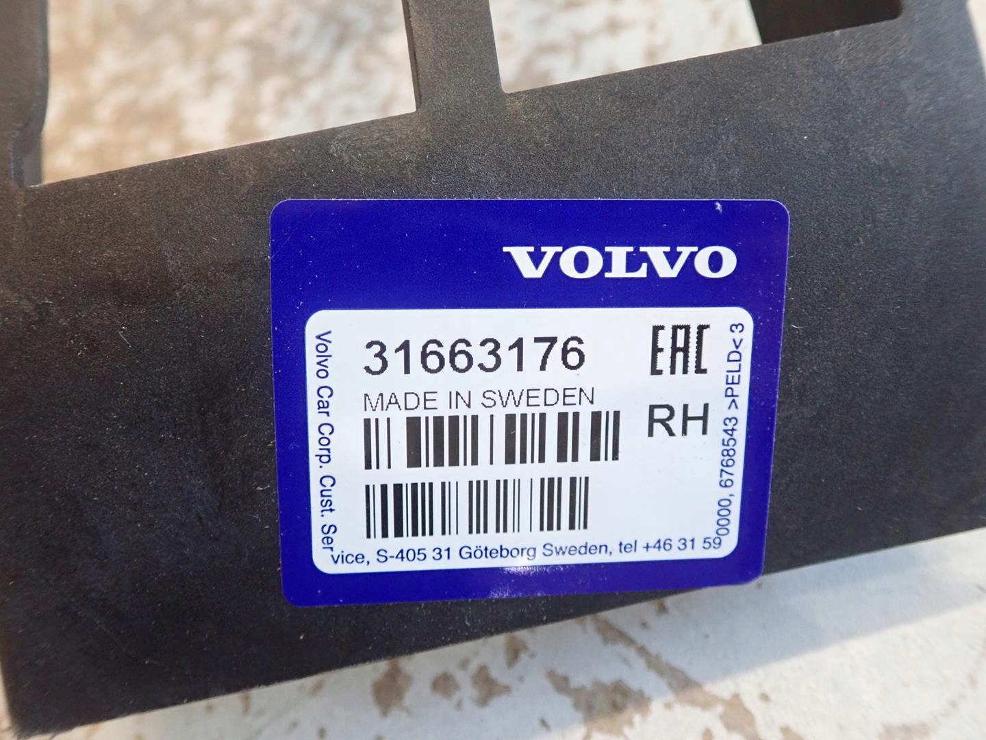 bumper bracket right rear part VOLVO XC90 II 2015