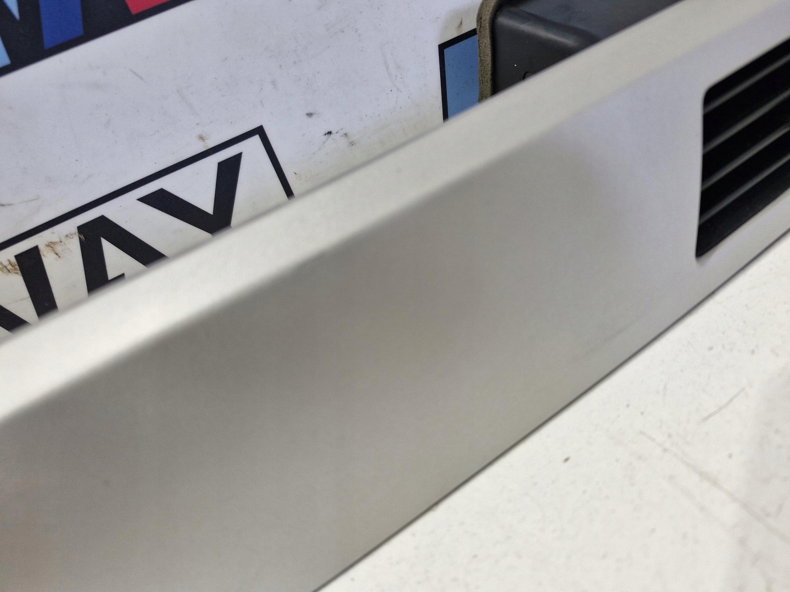 BMW E90 E91 modanatura OZDOBNE DEKORY SREBNE NAVI CIC