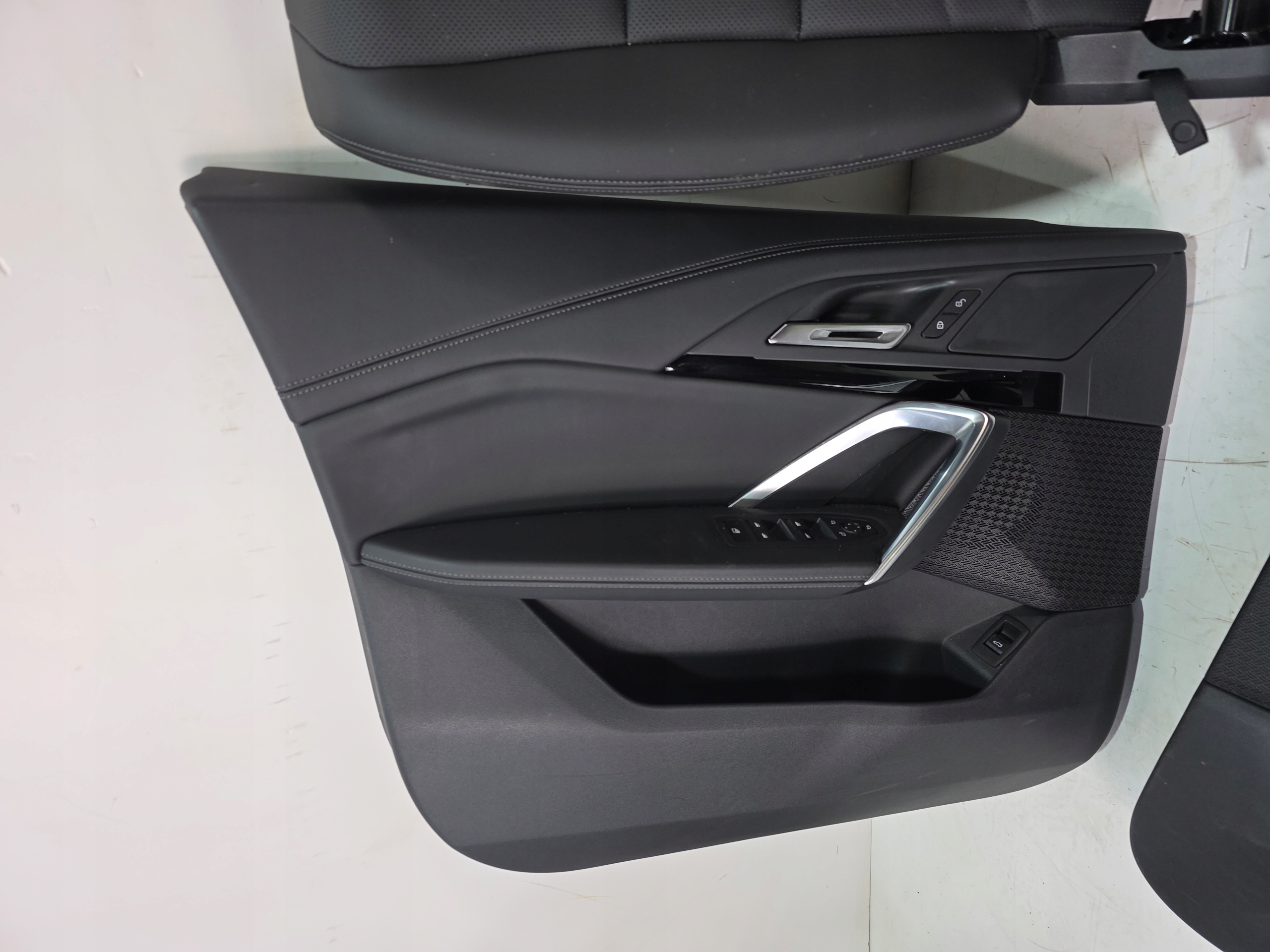 Sitze innere BMW X1 U11 Leder