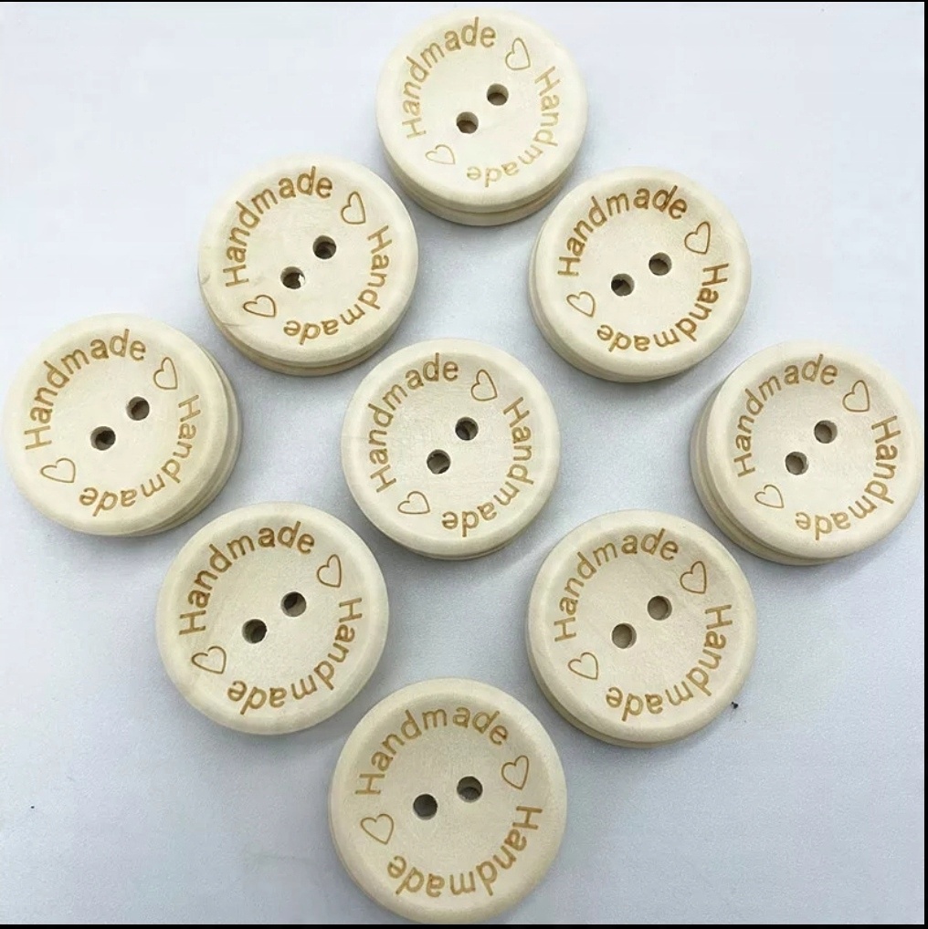 

Guziki HandMade Hand Made15 mm 3 sztuki drewniane