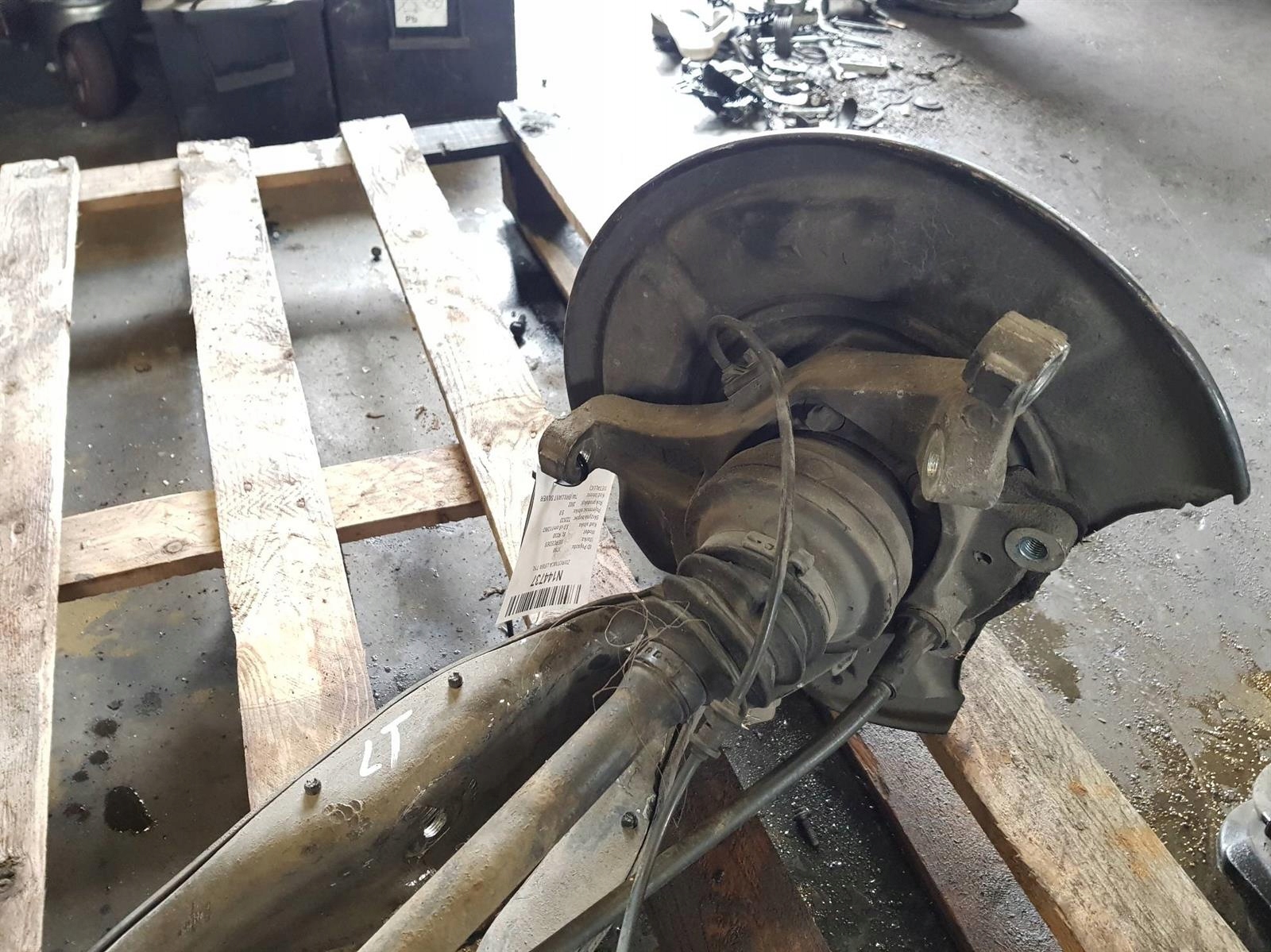 Левый задний кроссовер MERCEDES SL R230