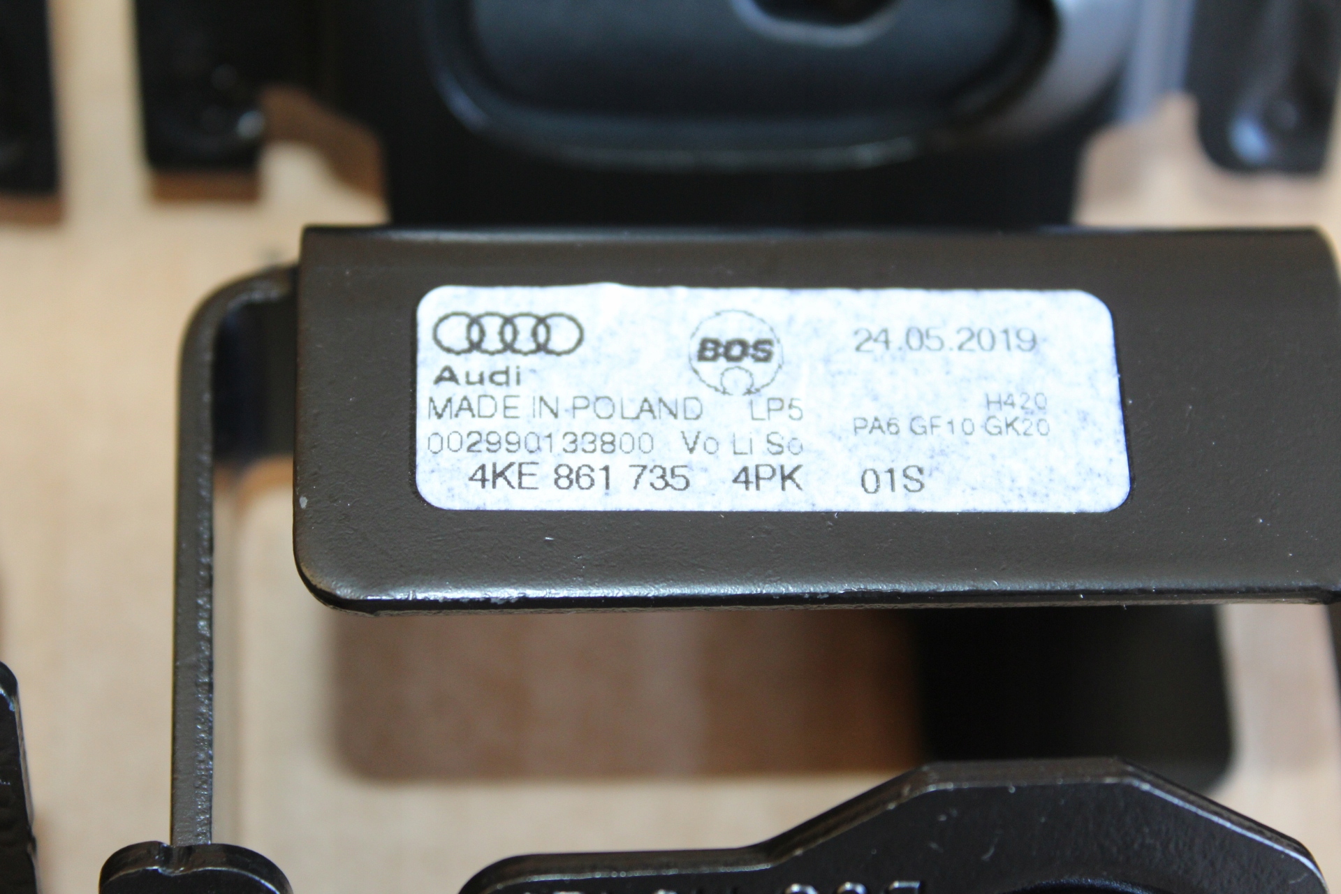 UCHWYT MOCOWANIE Audi e tron 55 Part manufacturer Audi OE