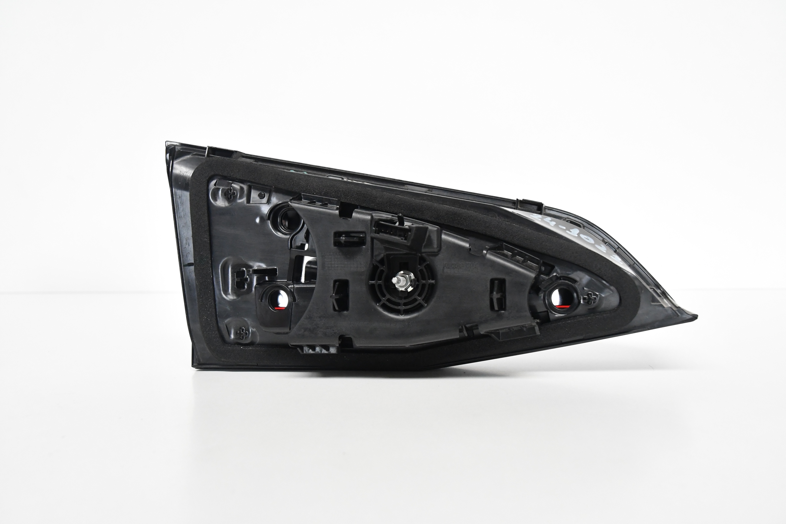 light right rear part rear trunk door BMW 2 U06 8494364