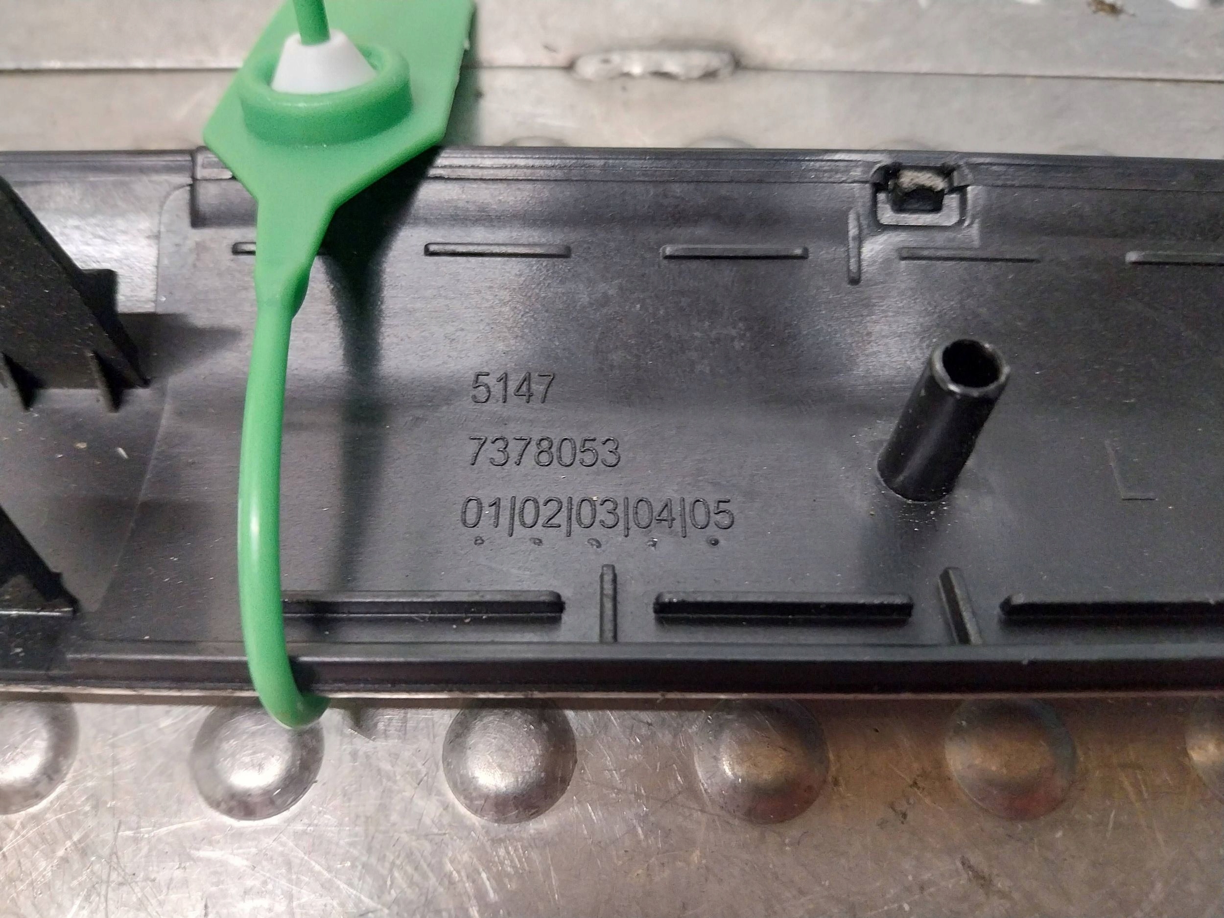 moulding cap of the threshold left front 7378053 BMW G11 G12