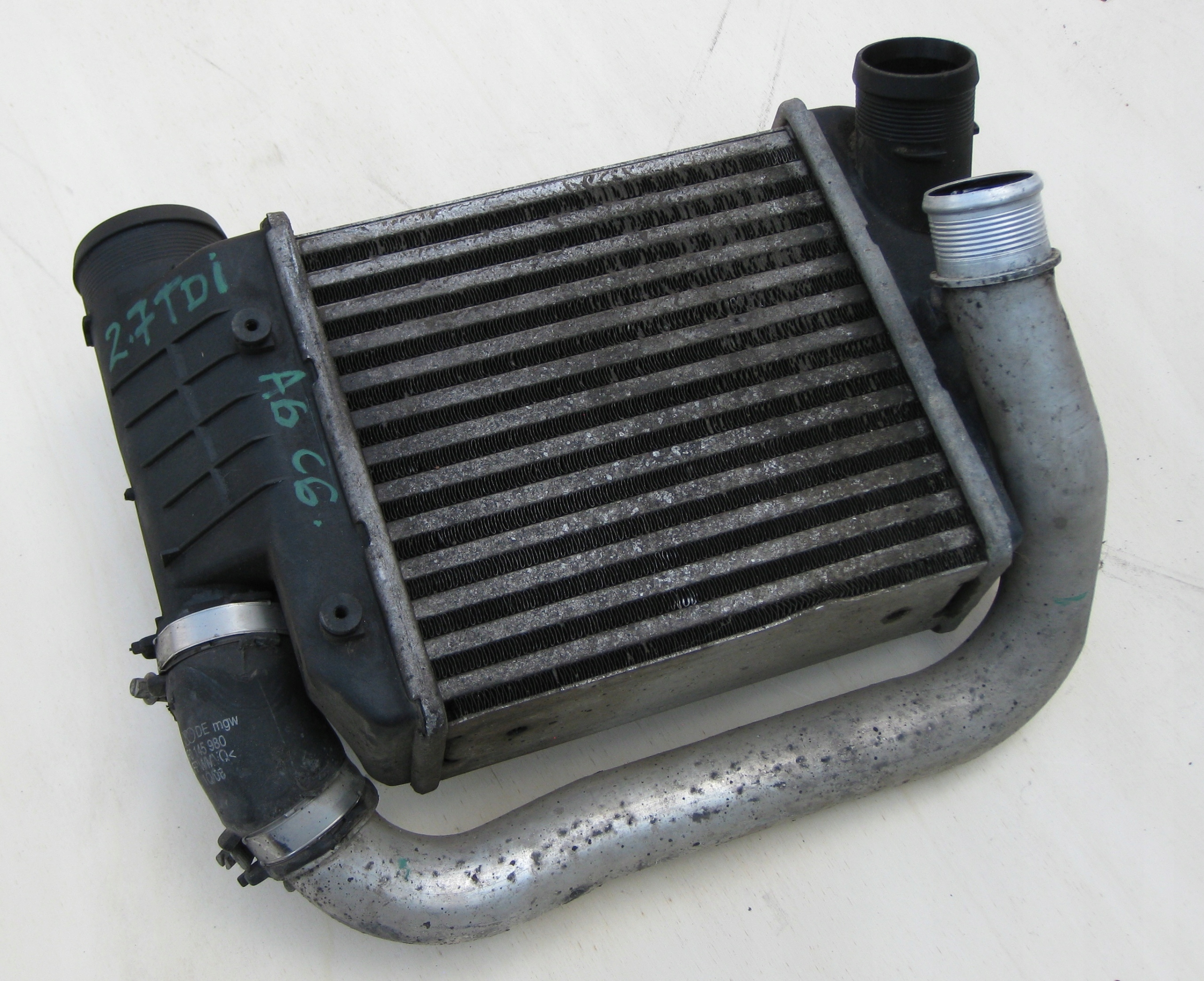 AUDI A6 C6 2.7 TDI 07R intercooler right 4F0145806E